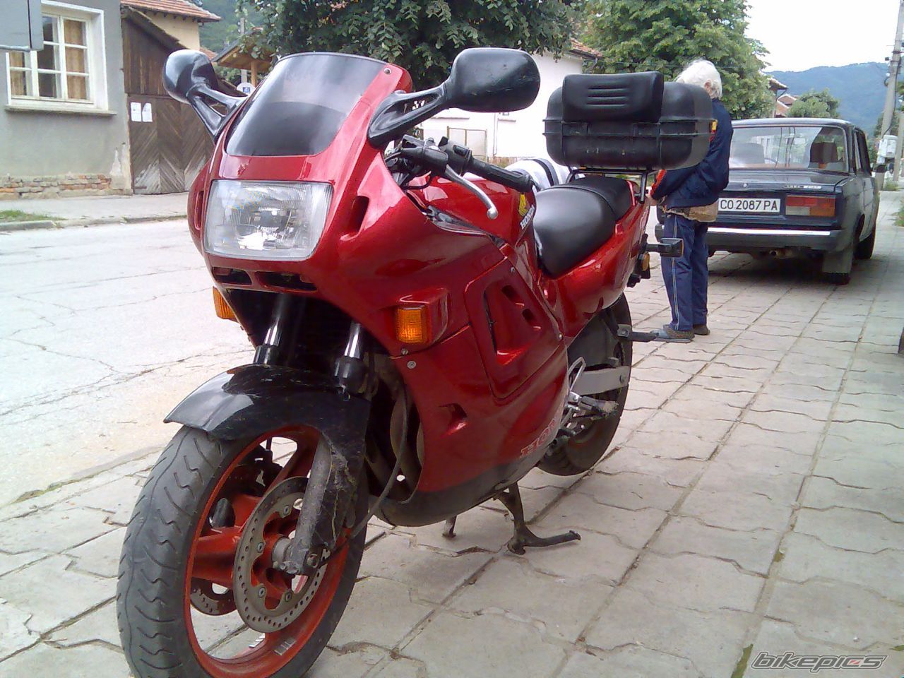 Photo 976089