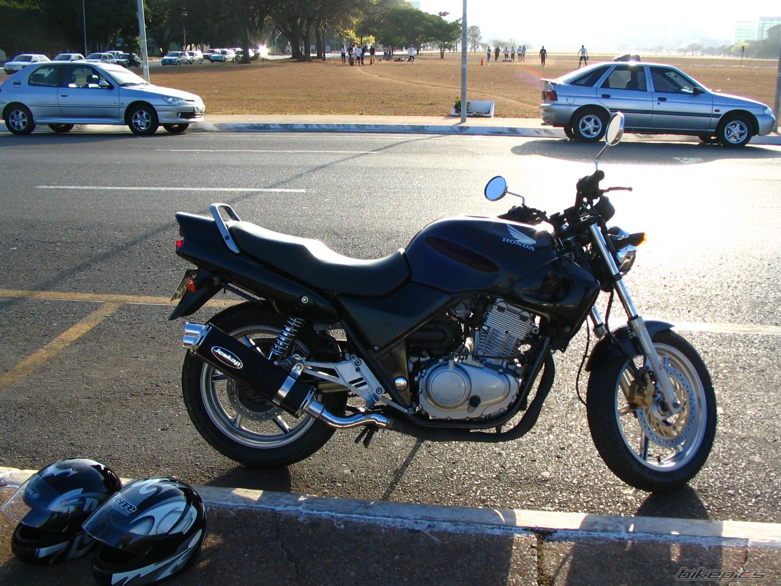 Photo 976396