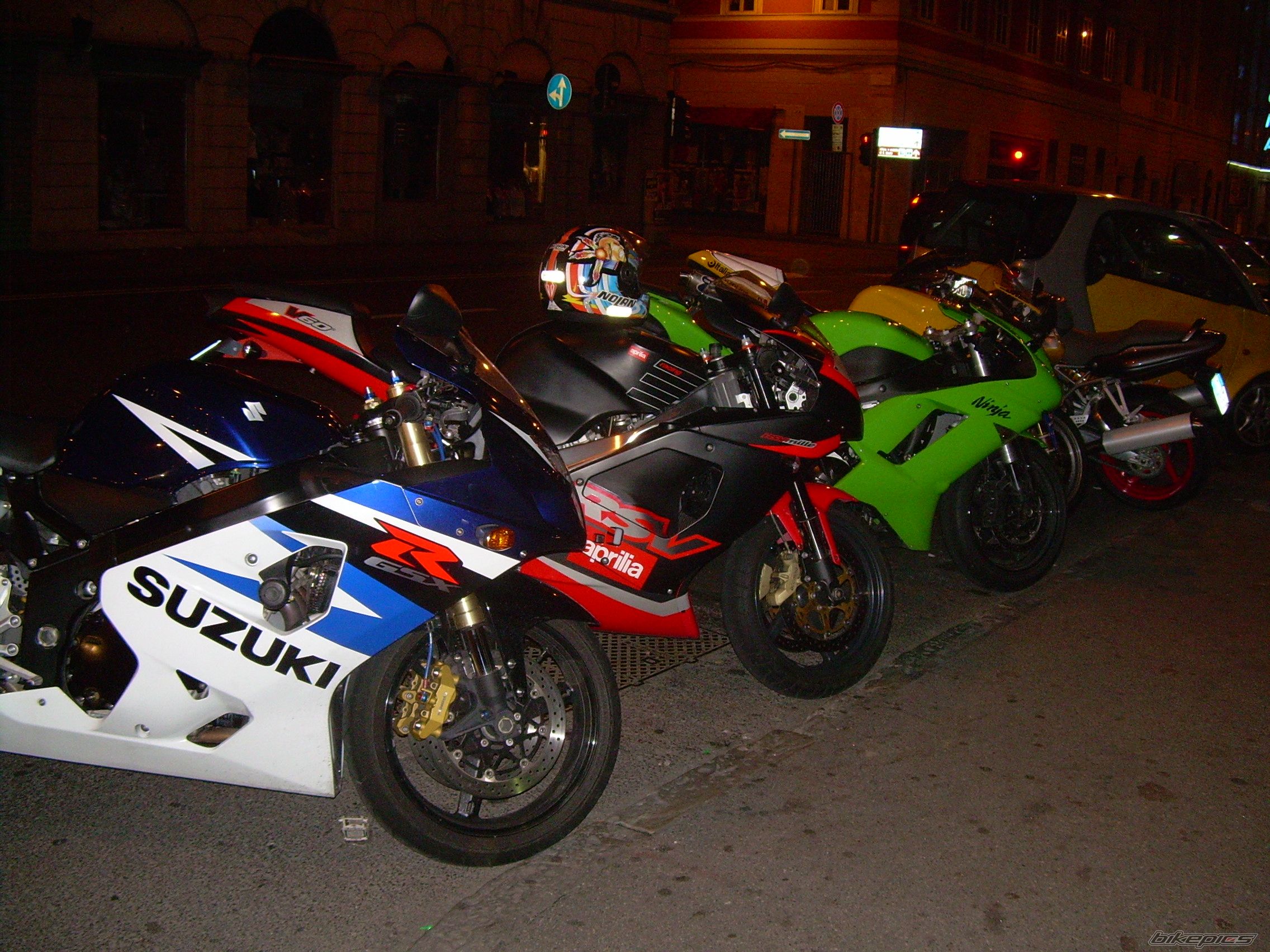 Photo 977575