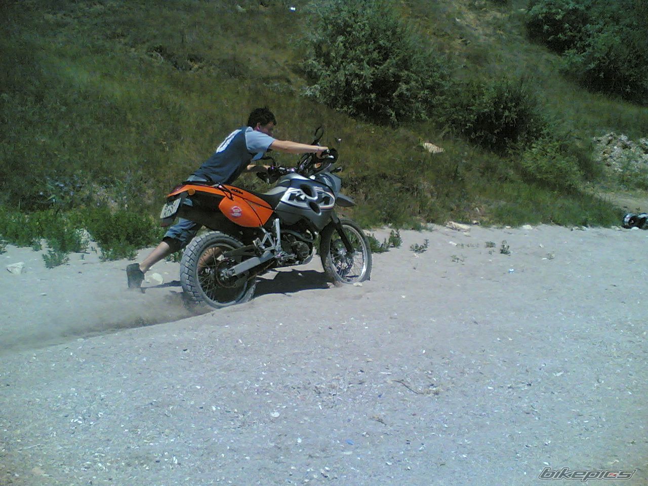 Photo 979040