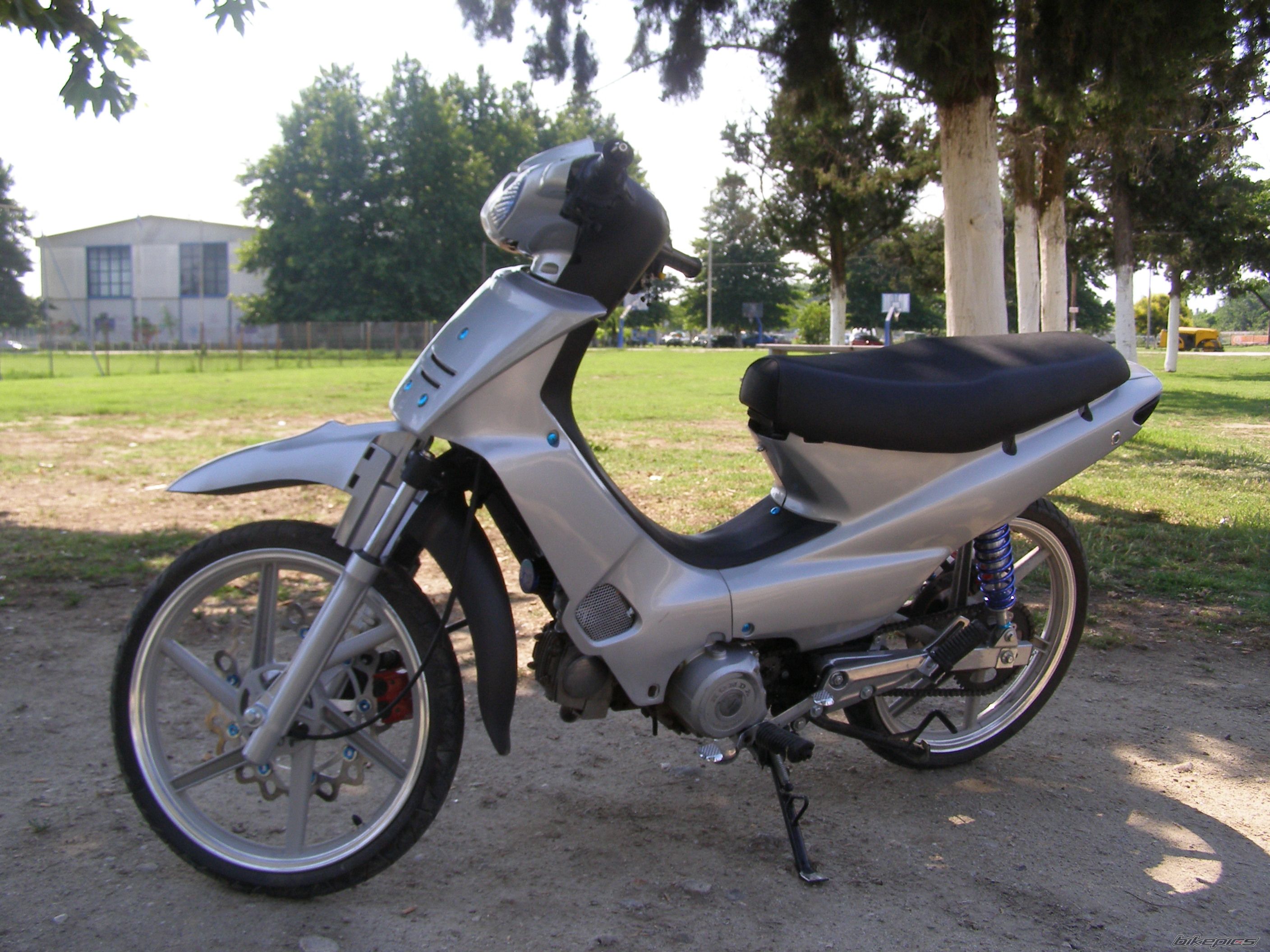 Bike Photo 980405