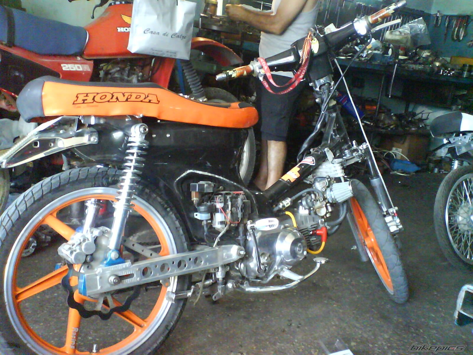 Bike Photo 981009