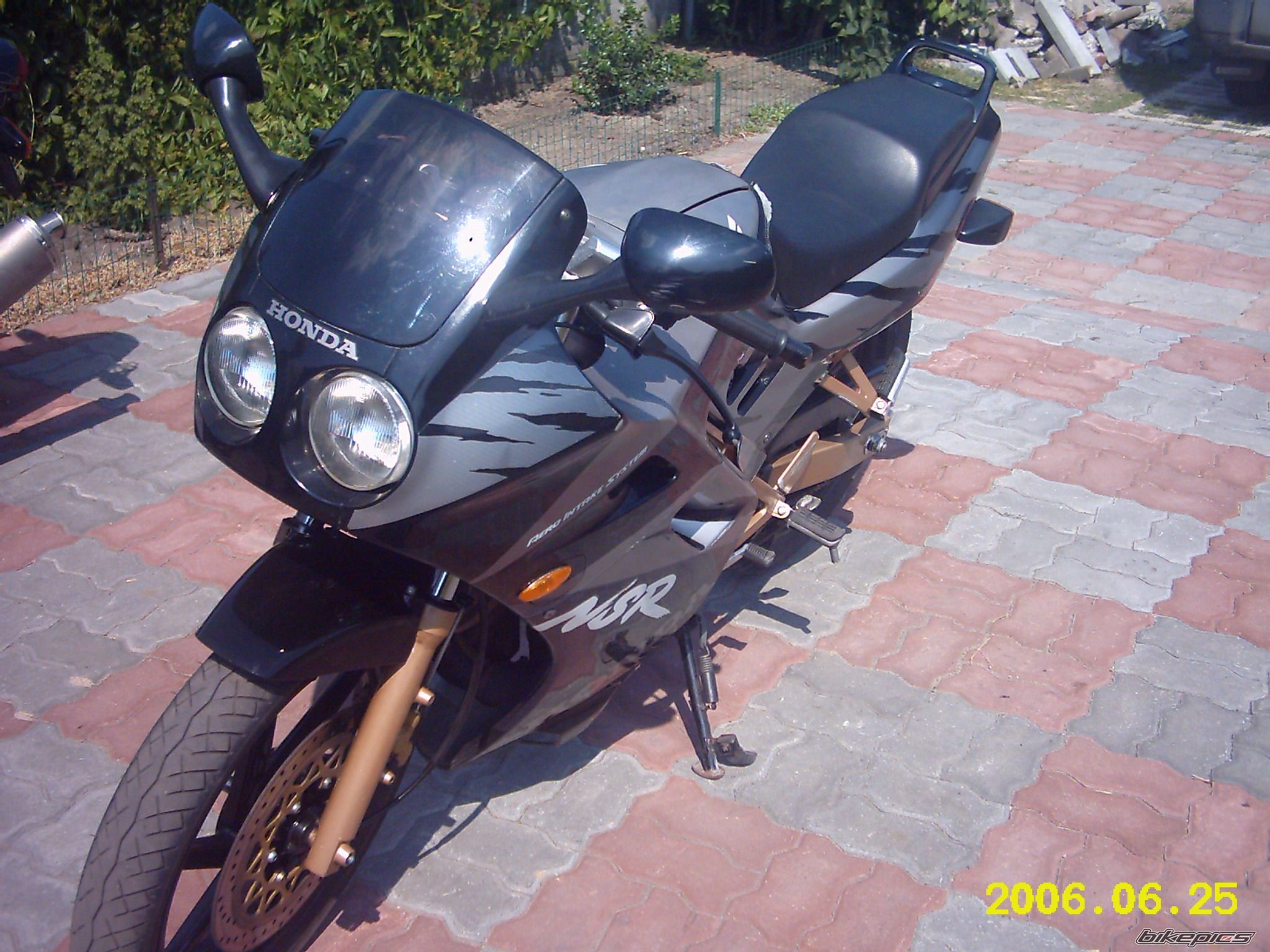 Bike Photo 982097