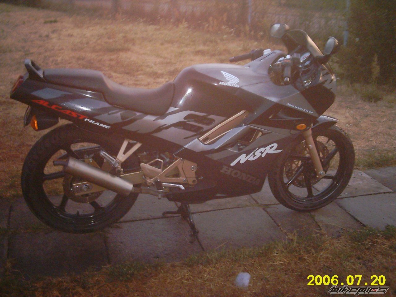 Photo 982104