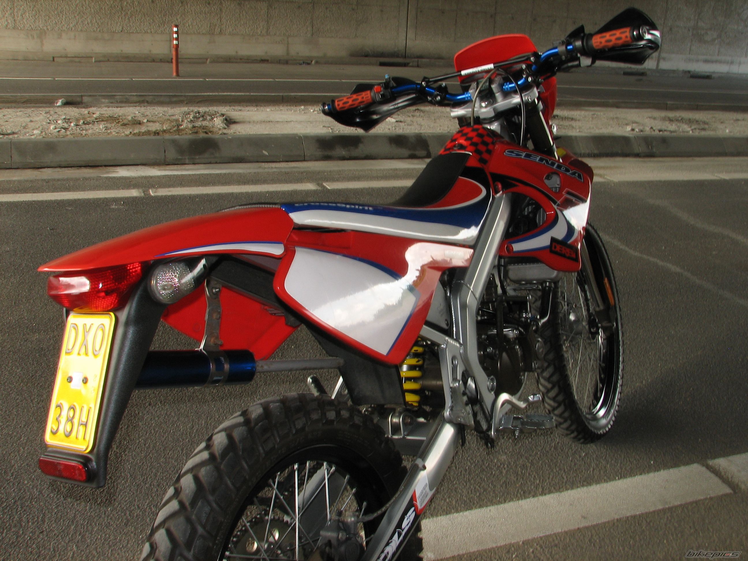 Bike Photo 982857