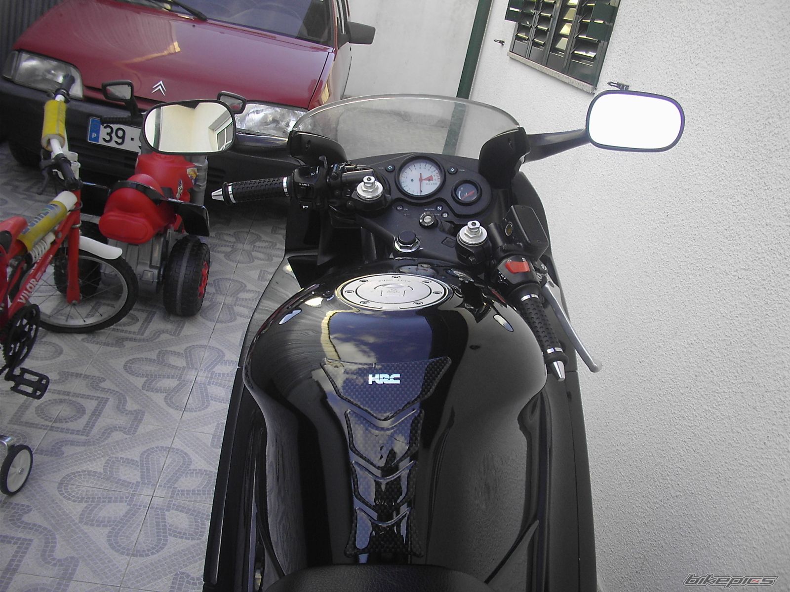 Photo 982895