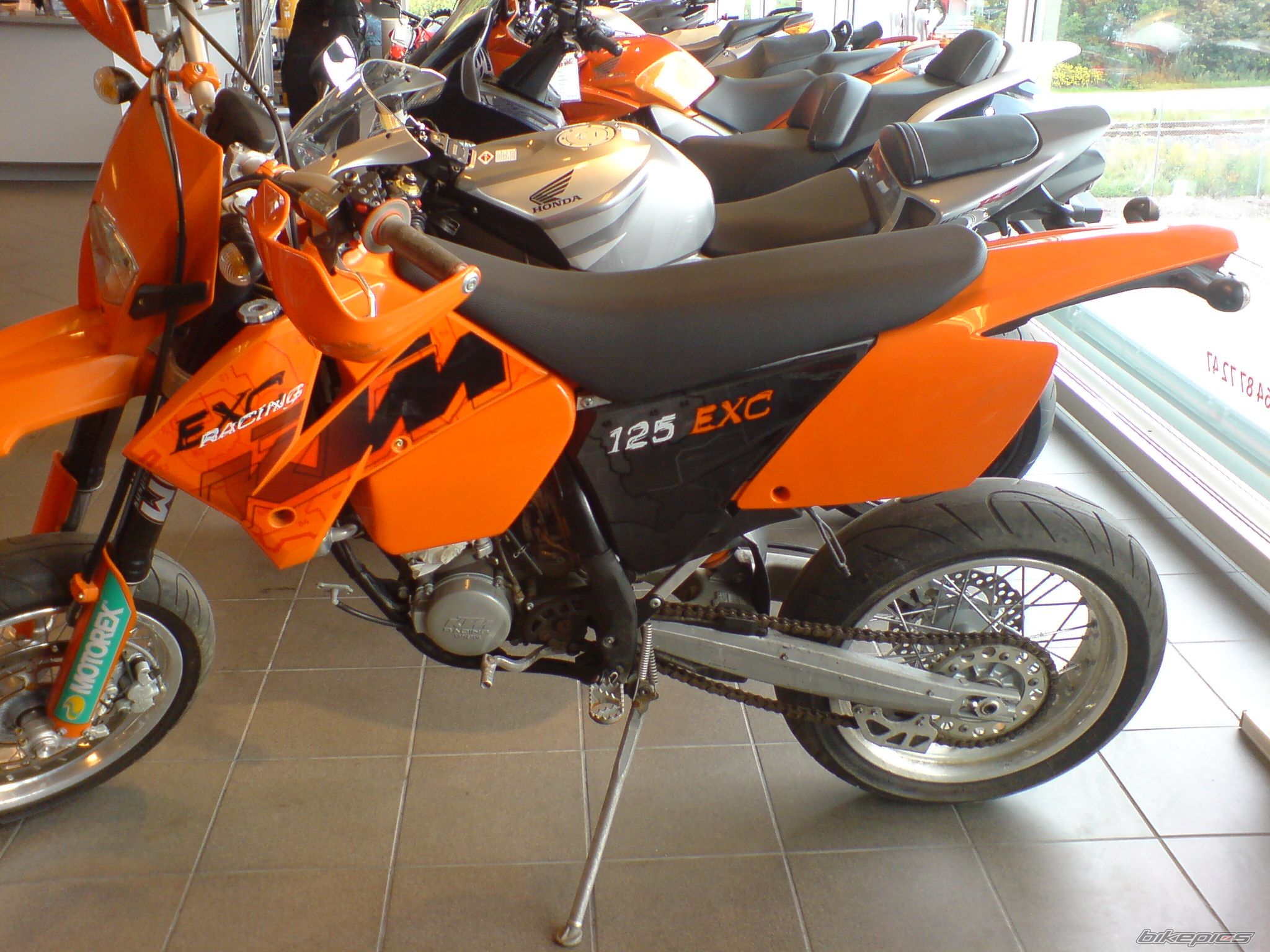 Bike Photo 984211