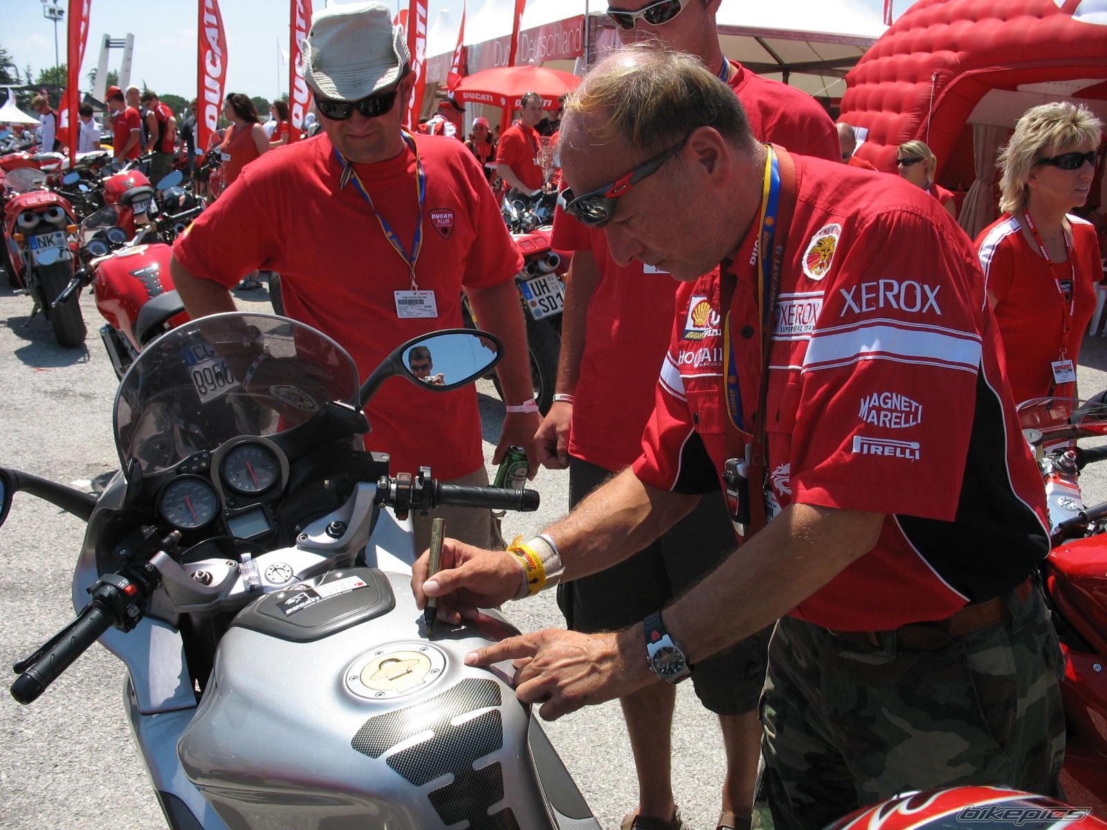 Bike Photo 985589