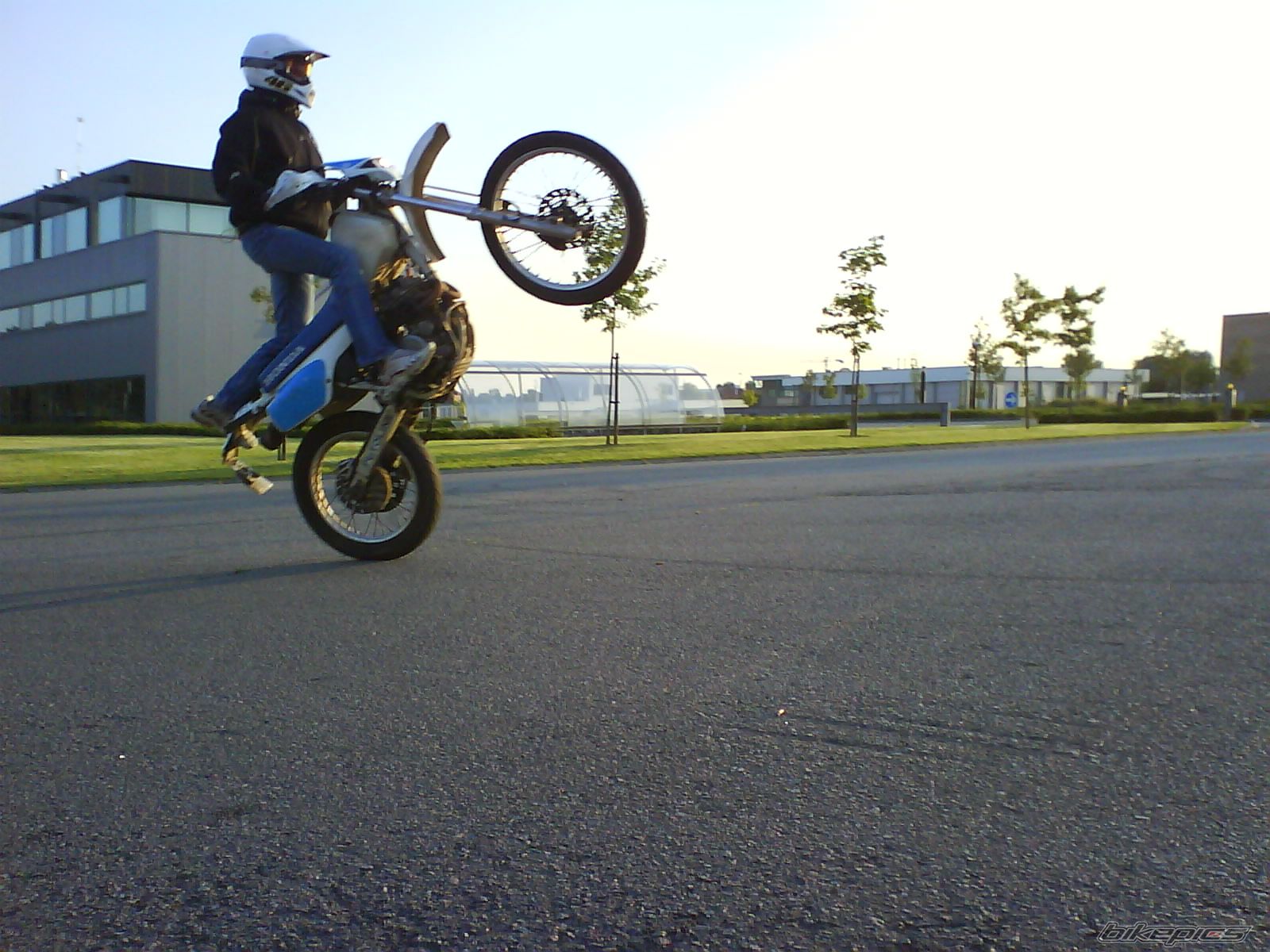 Bike Photo 985714