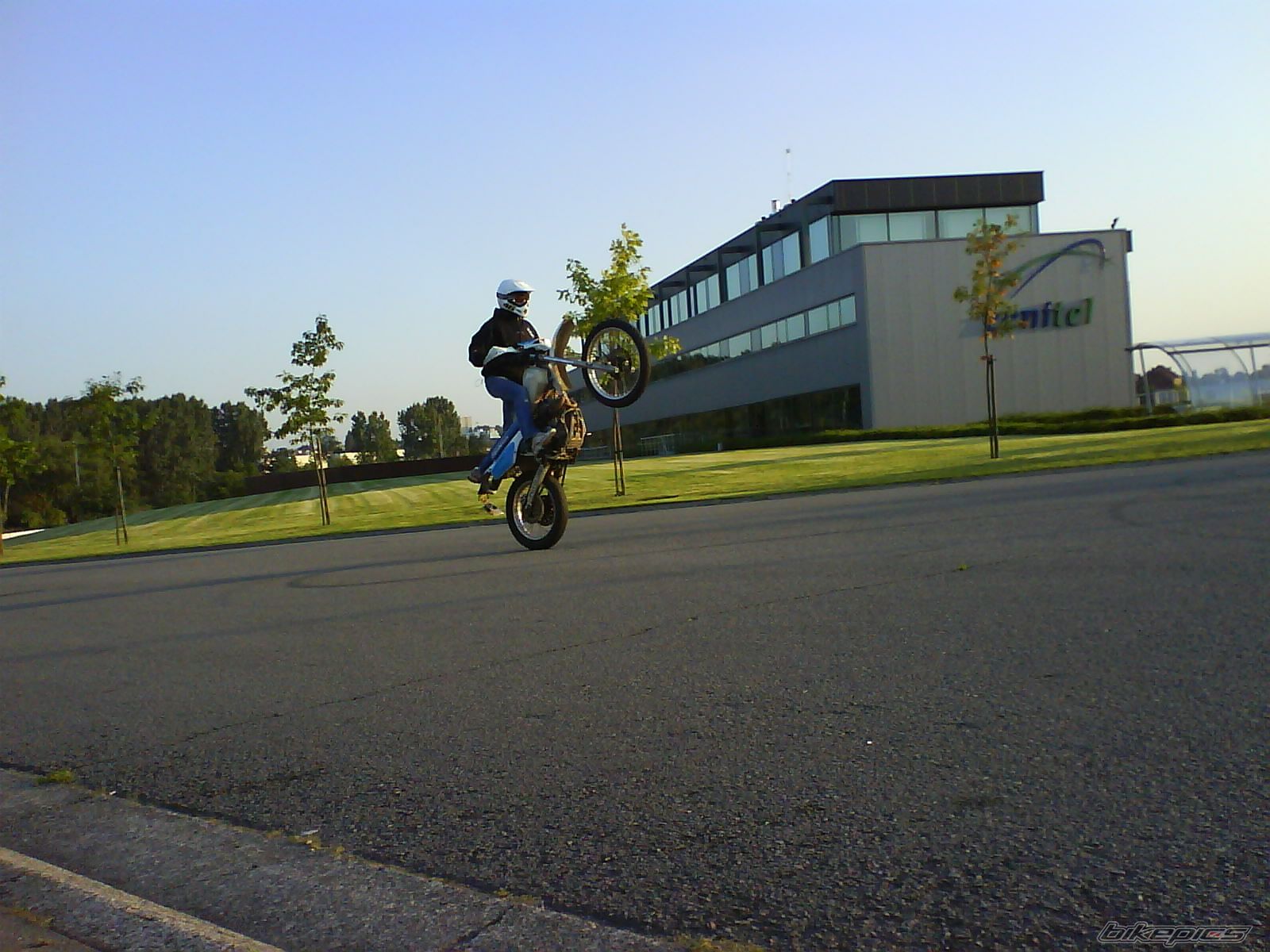 Bike Photo 985732