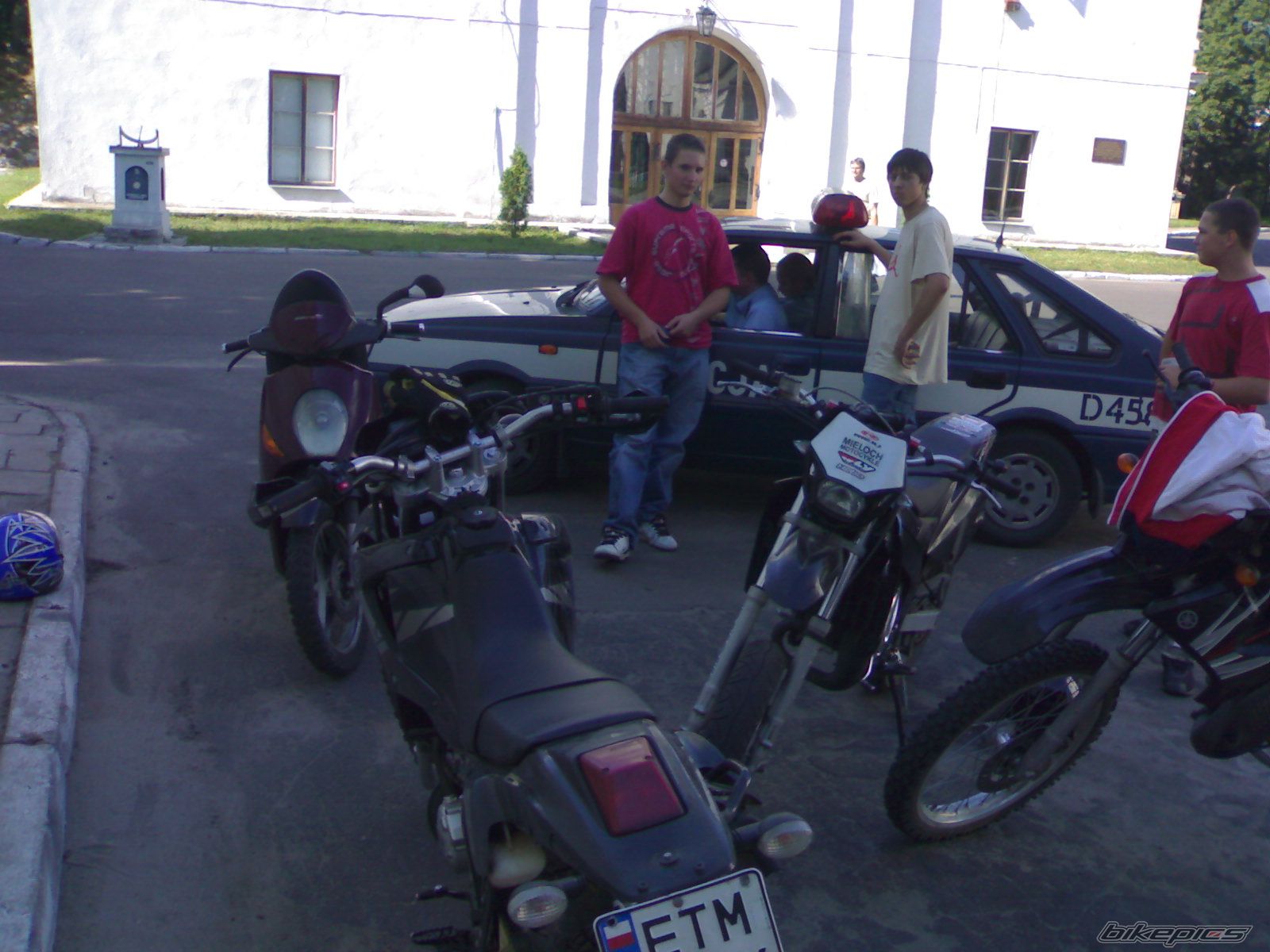 Bike Photo 985924