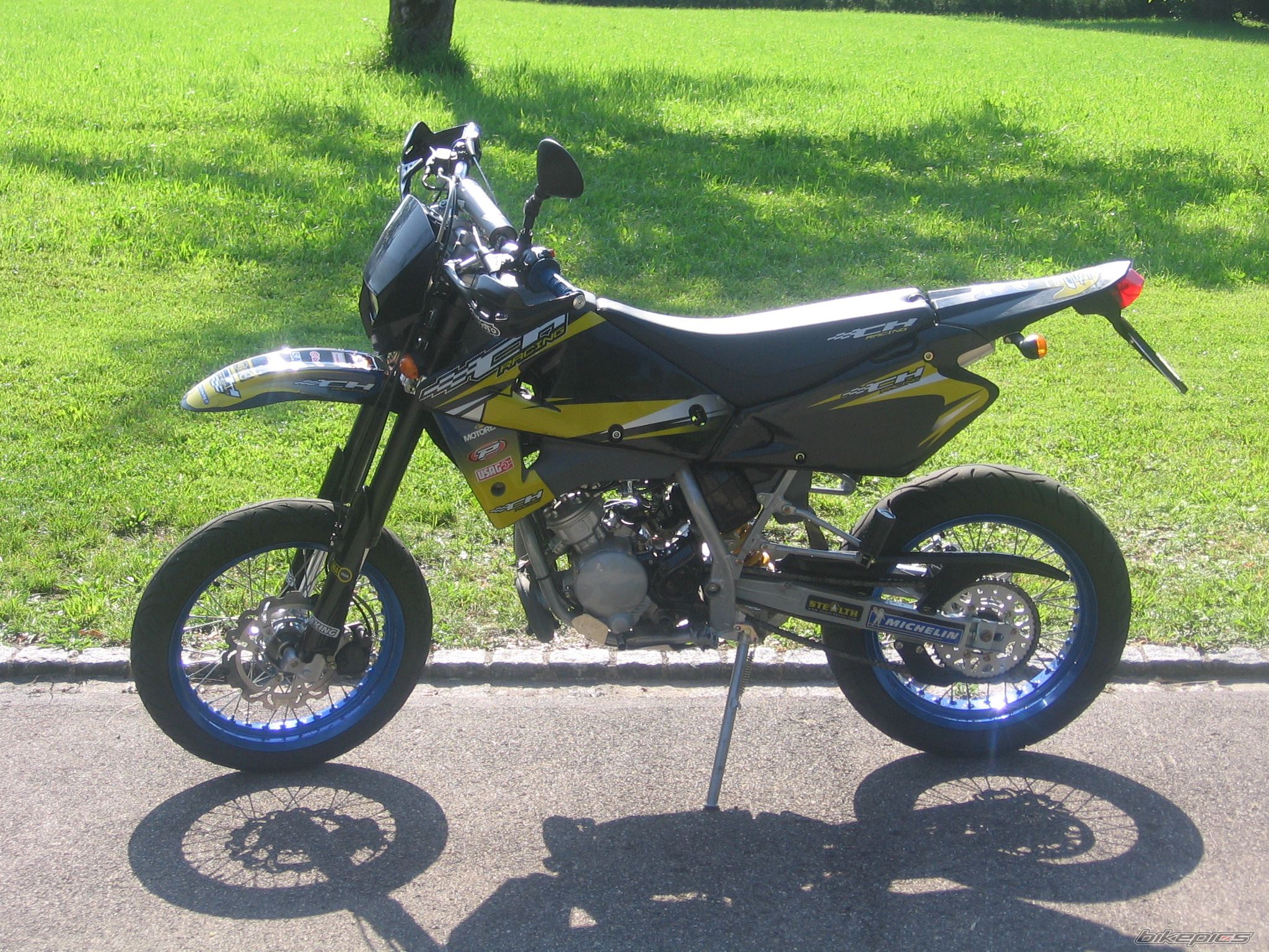 Bike Photo 986122