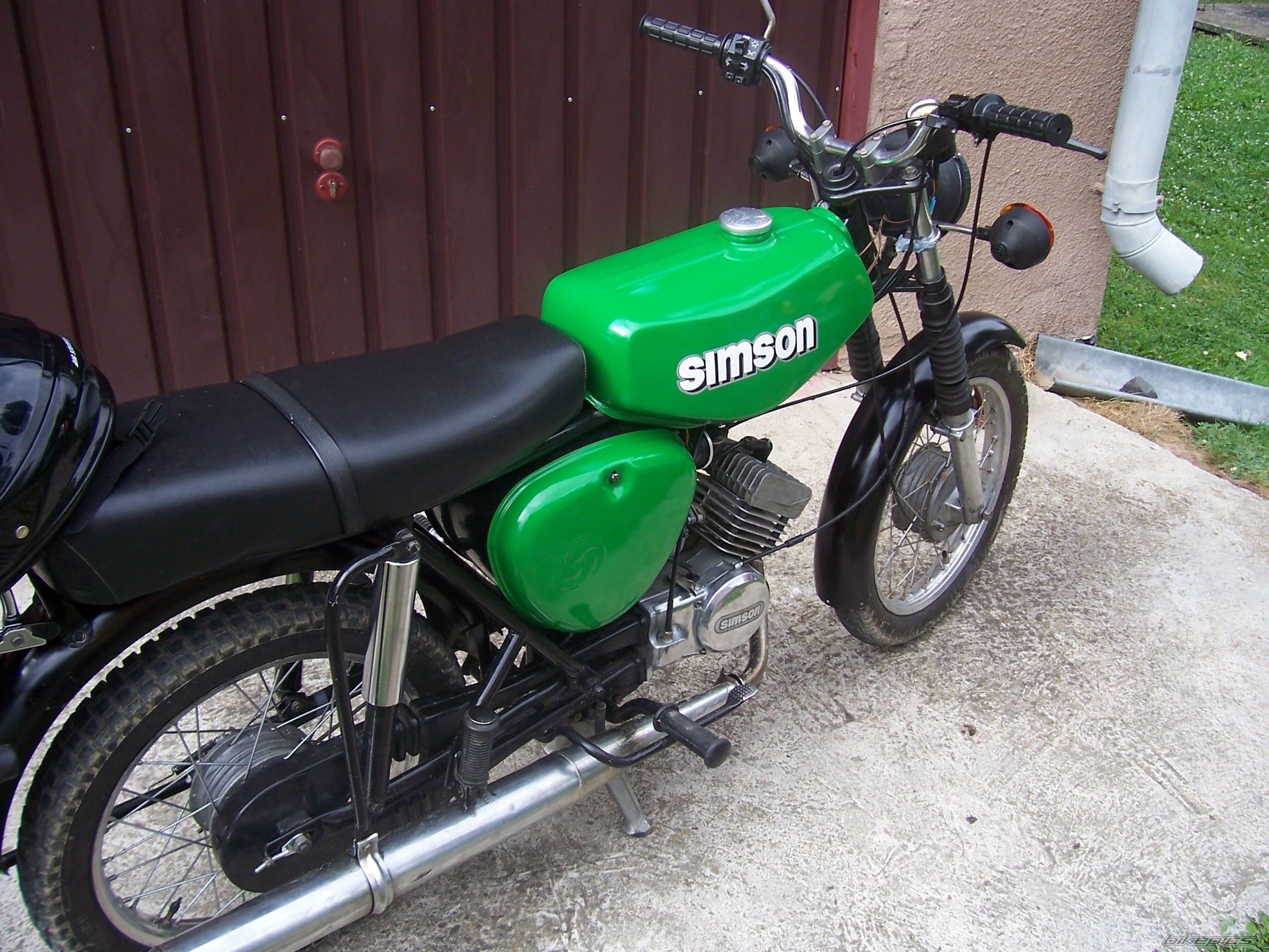 Bike Photo 987005