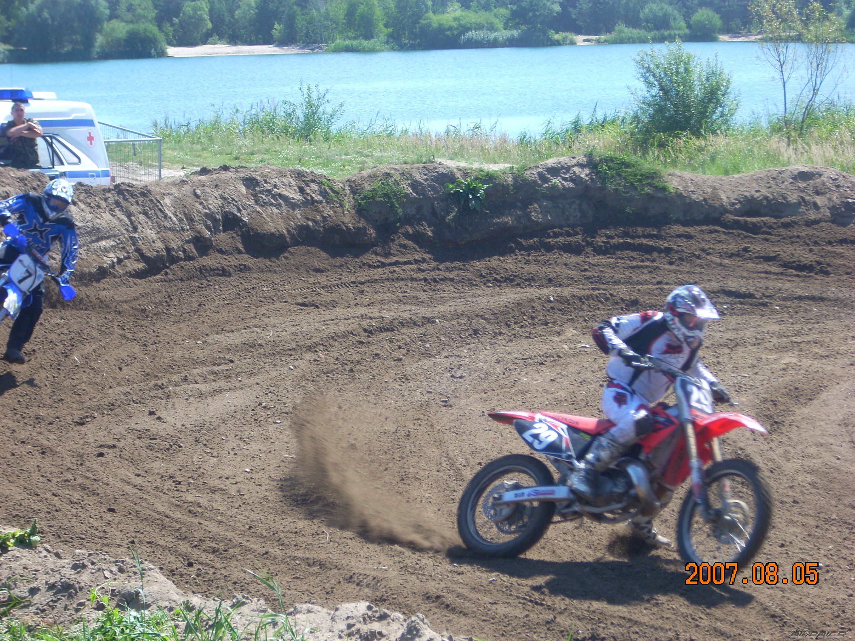 Photo 987069