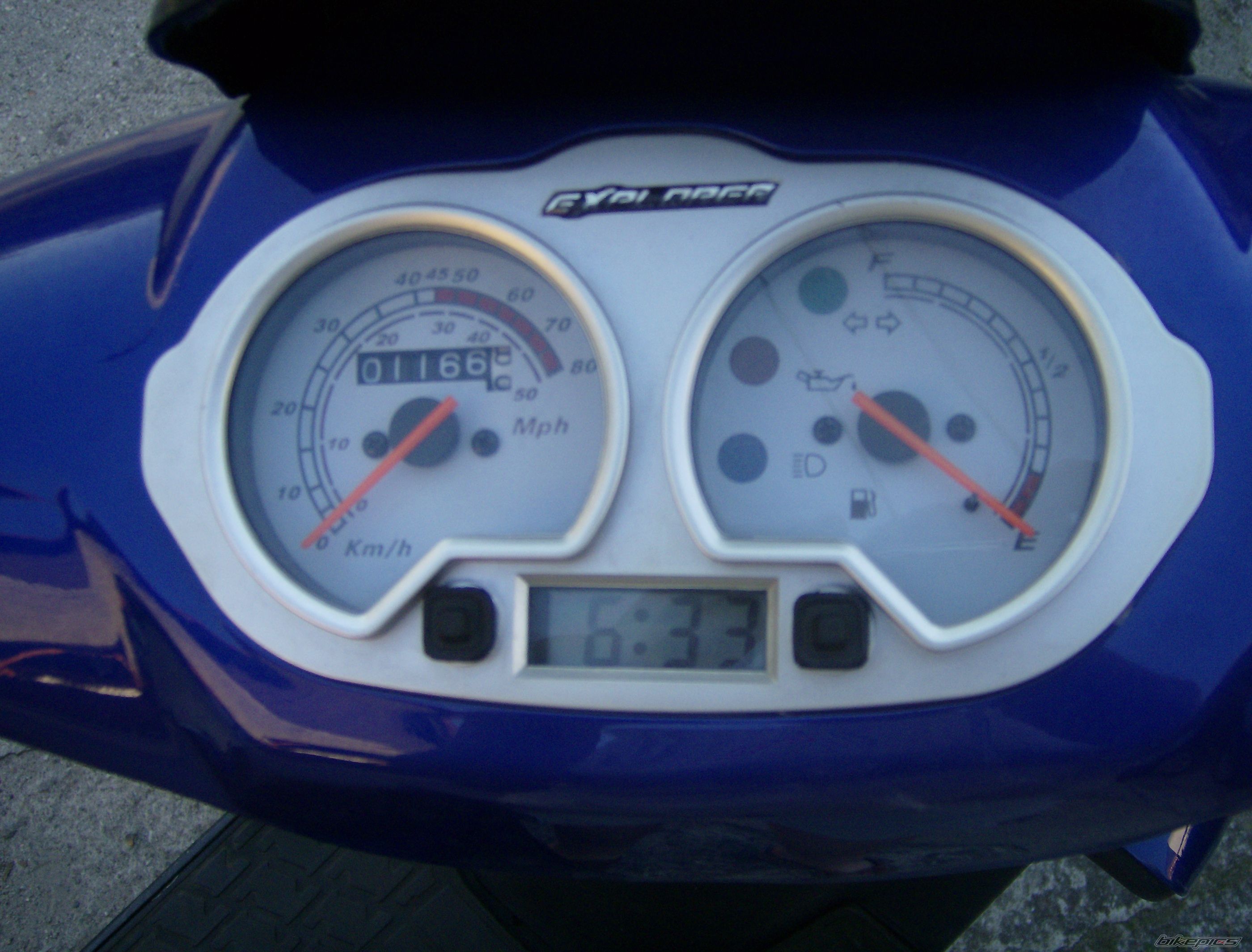 Photo 987515