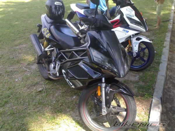 Photo 987778