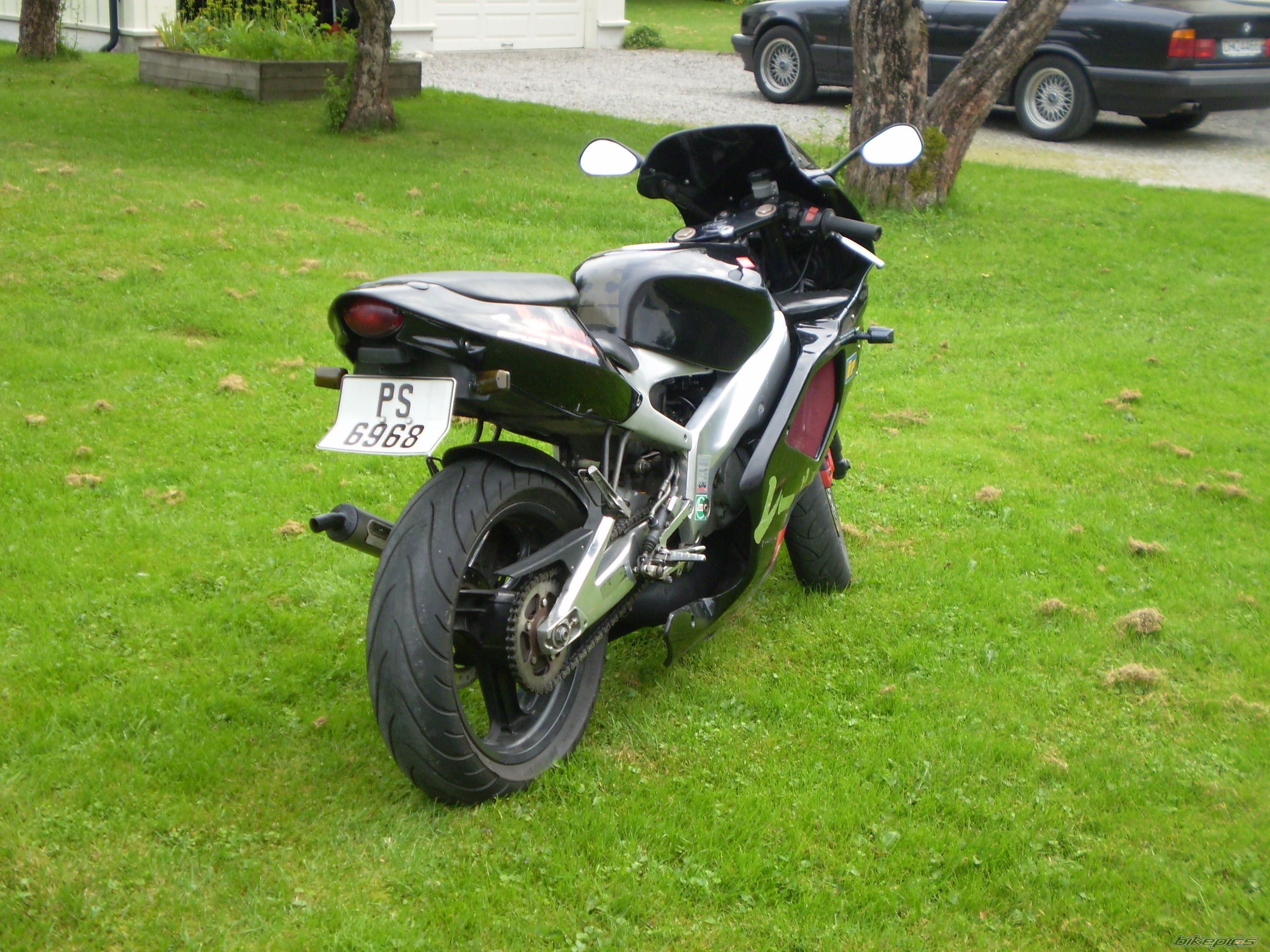 Photo 987779