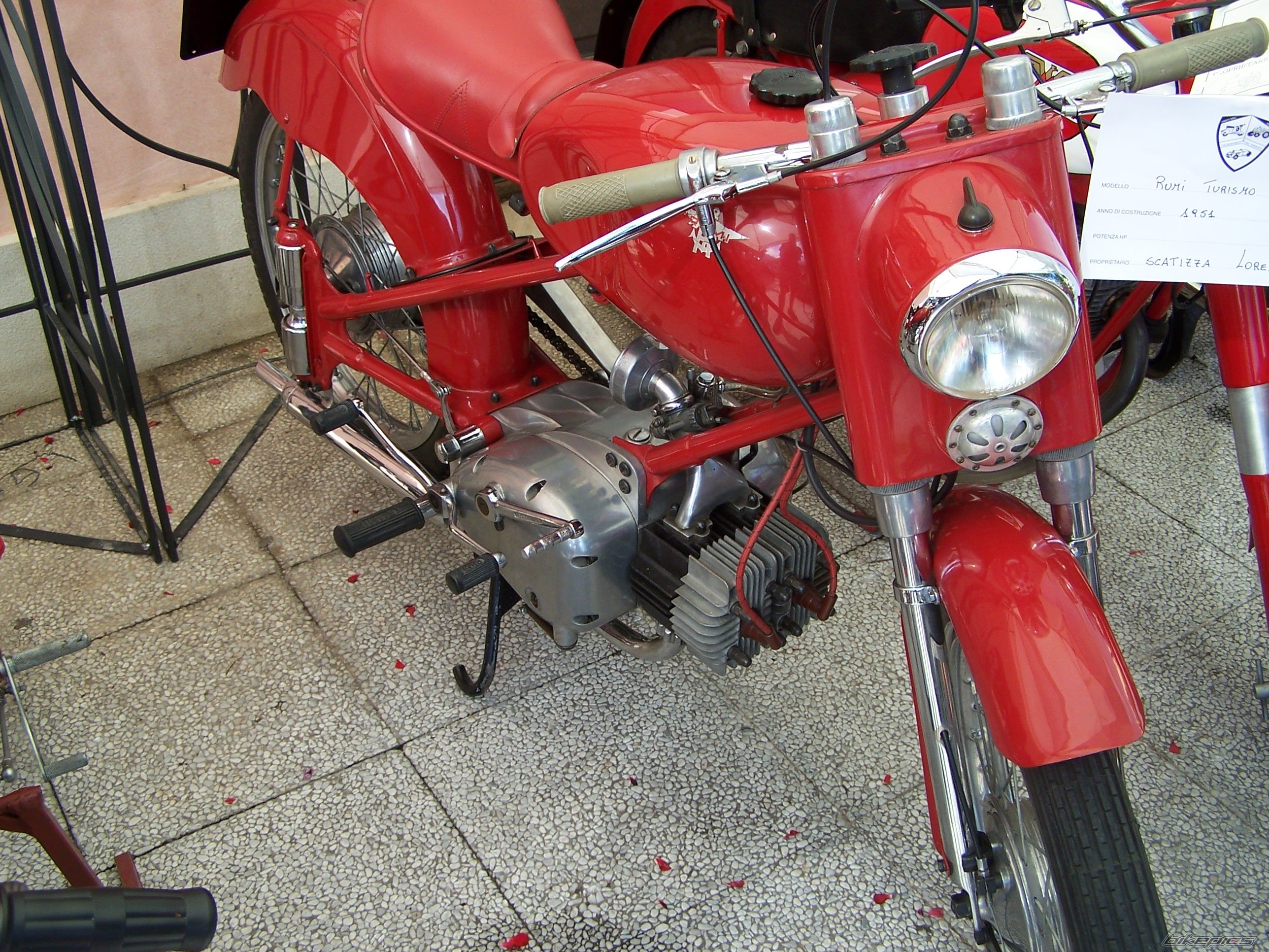 Photo 988002