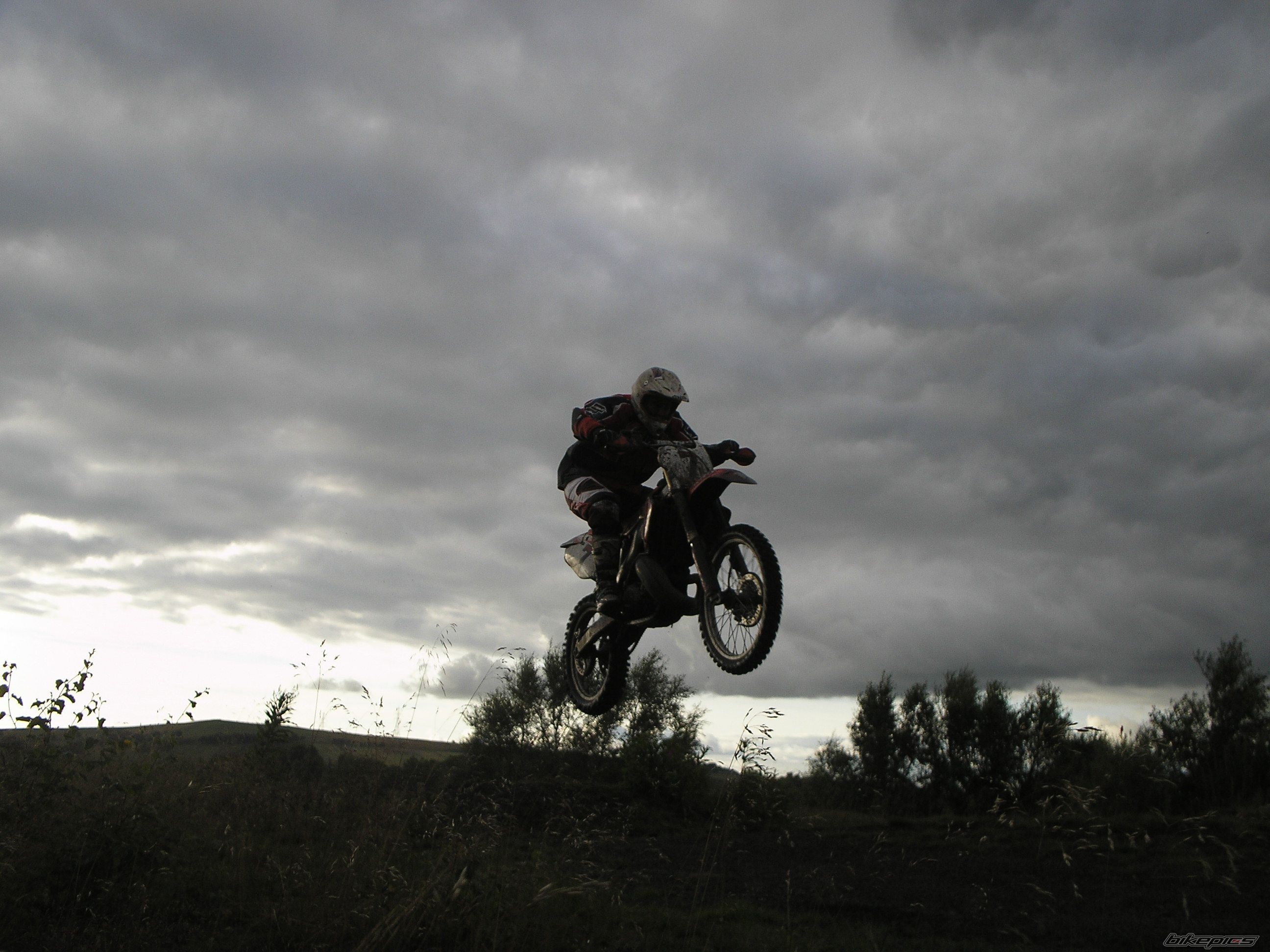 Bike Photo 988054