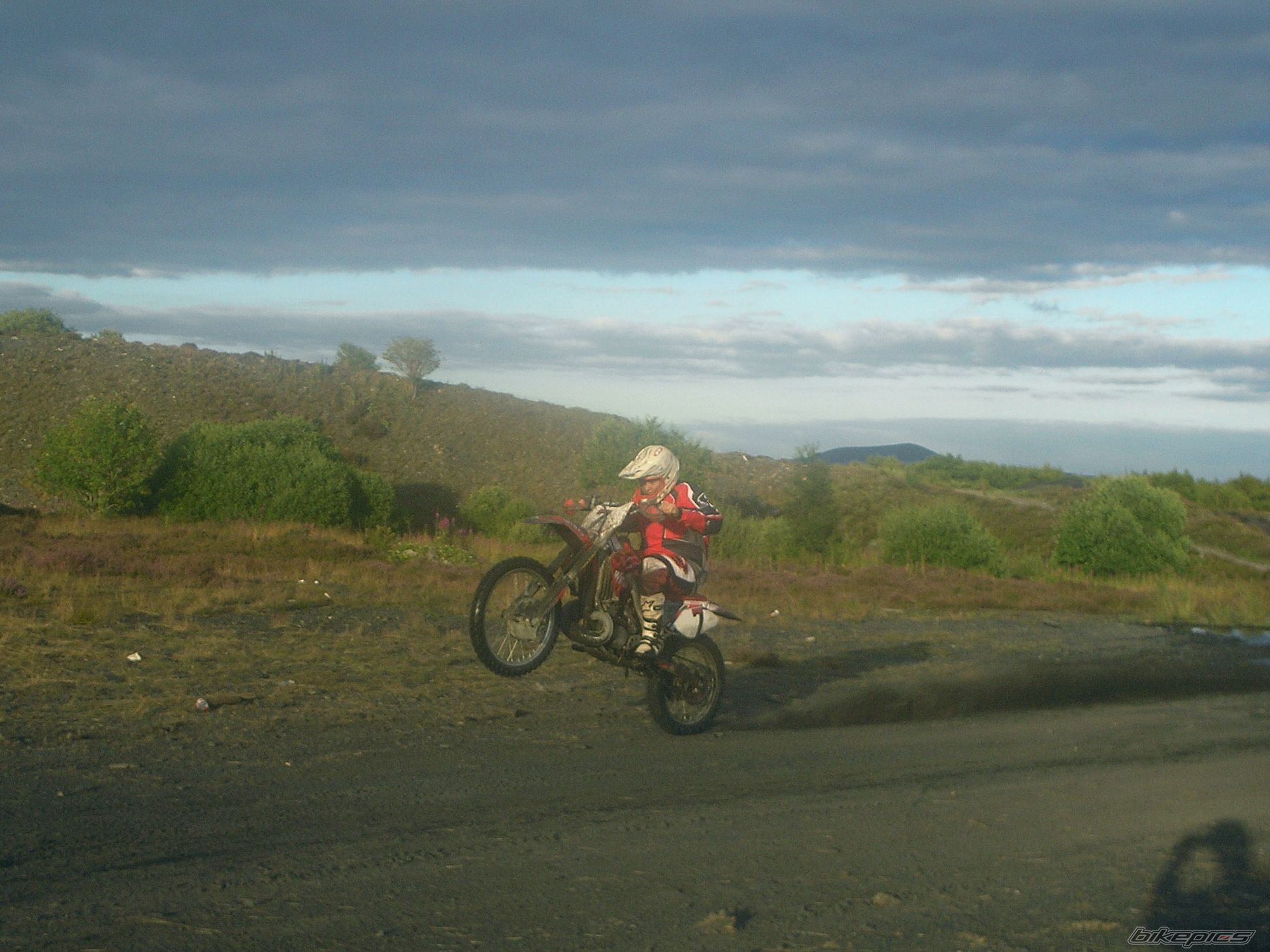 Bike Photo 988060