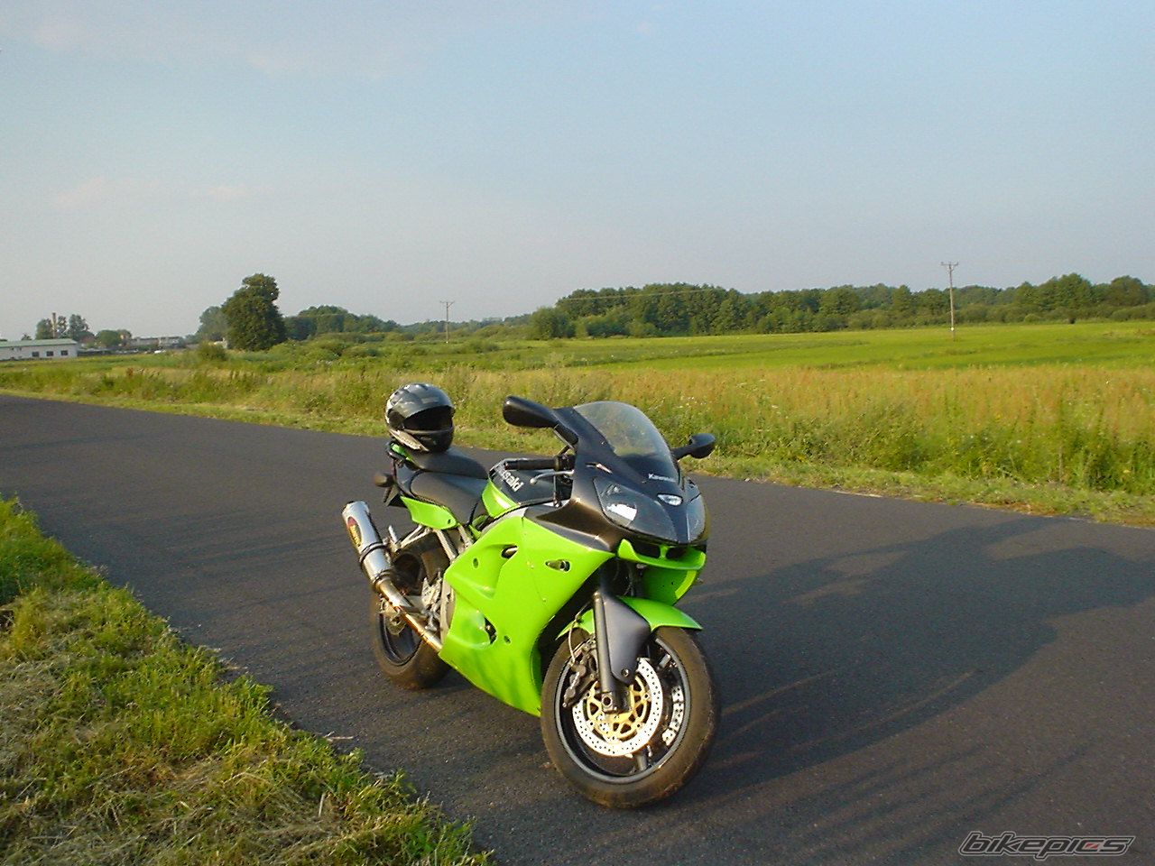 Bike Photo 988077