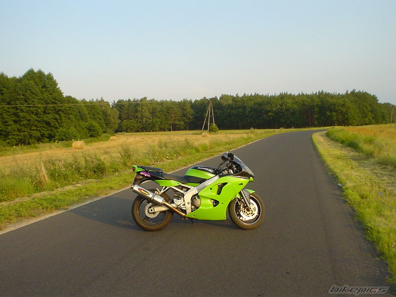 Bike Photo 988079