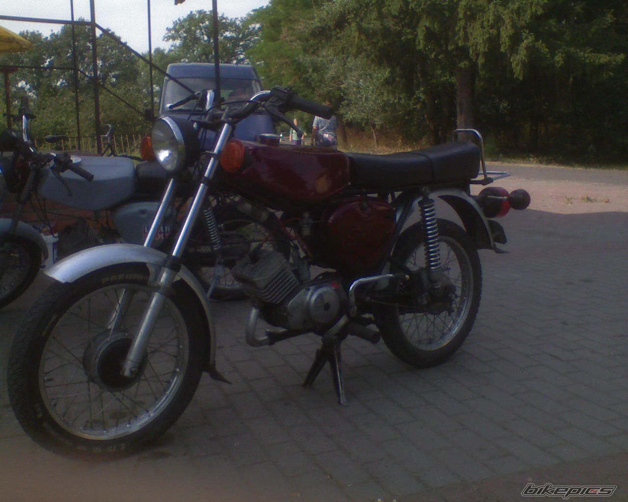 Bike Photo 988090