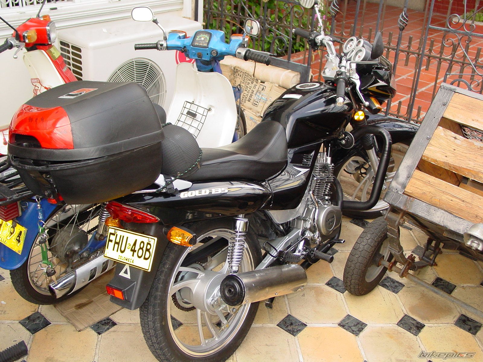 Bike Photo 988141