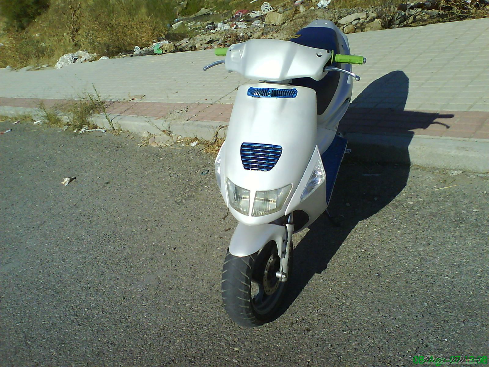 Photo 988198