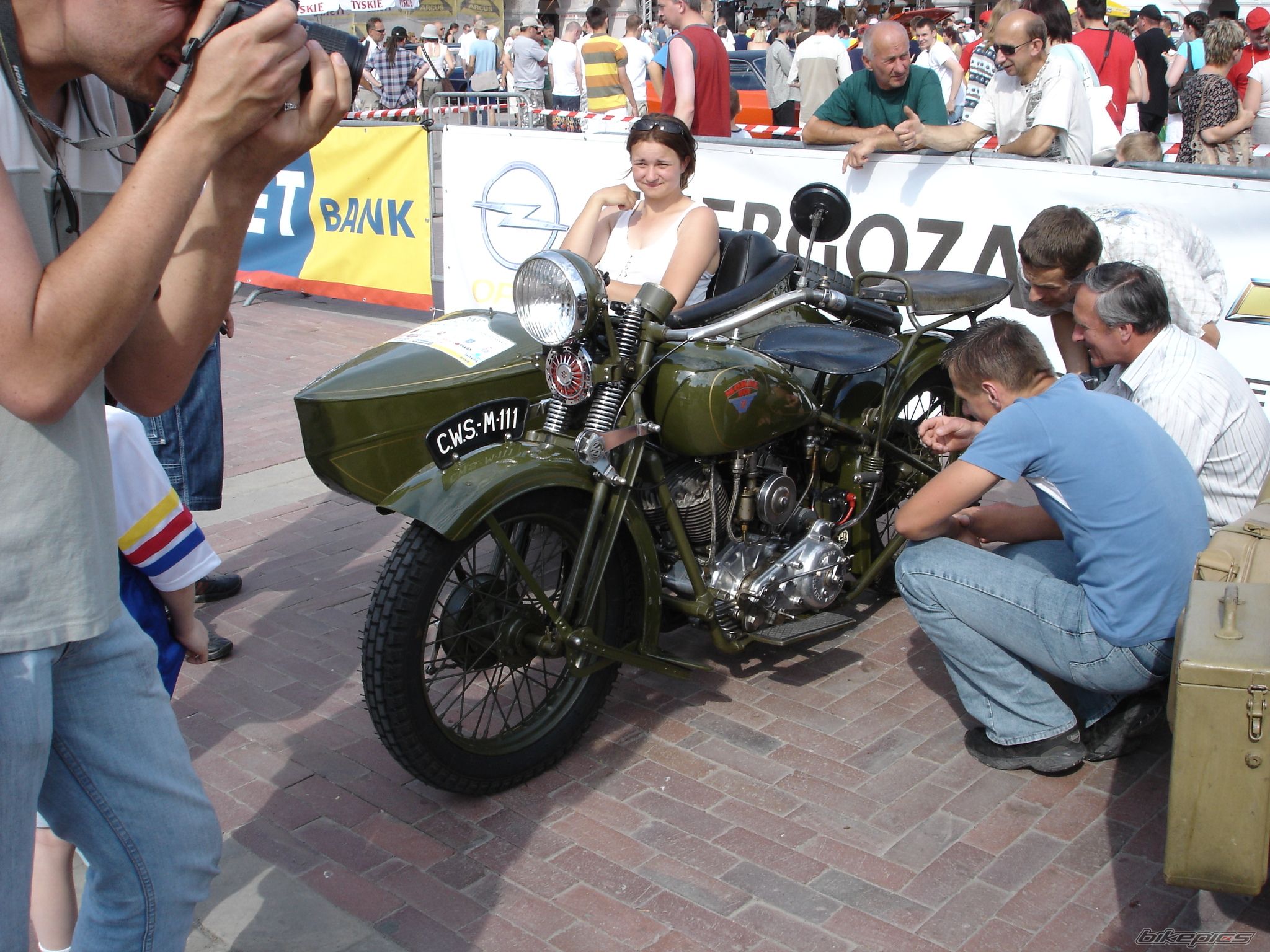Bike Photo 988213