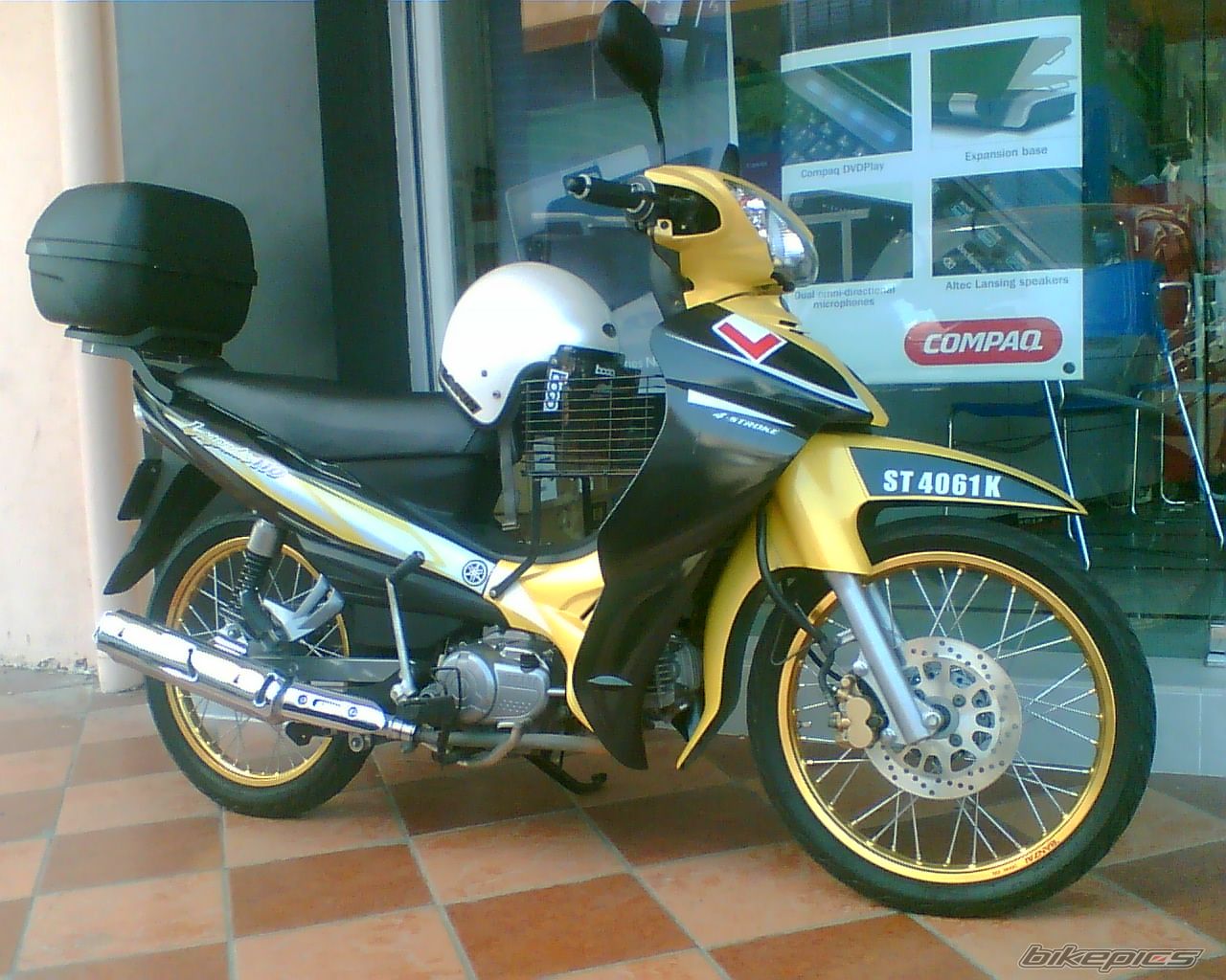 Bike Photo 988349