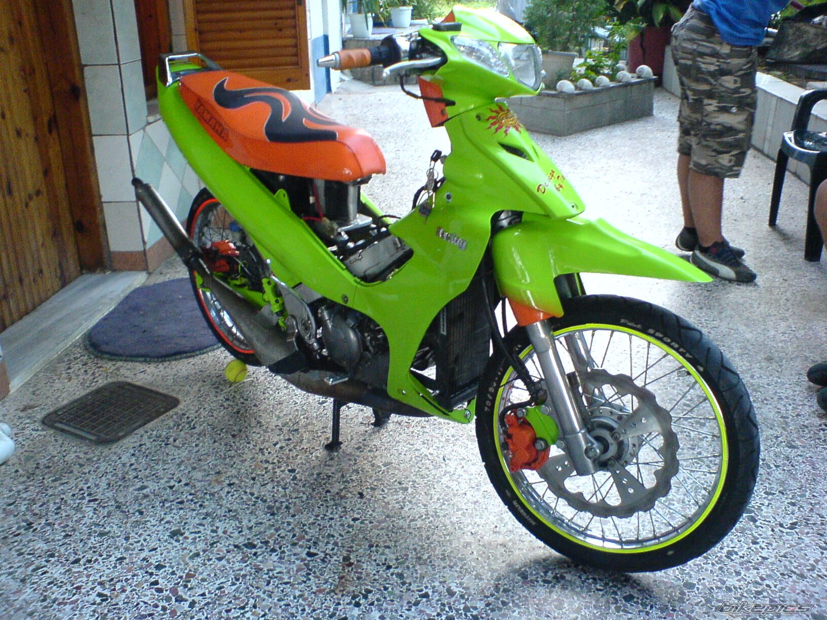 Bike Photo 988746