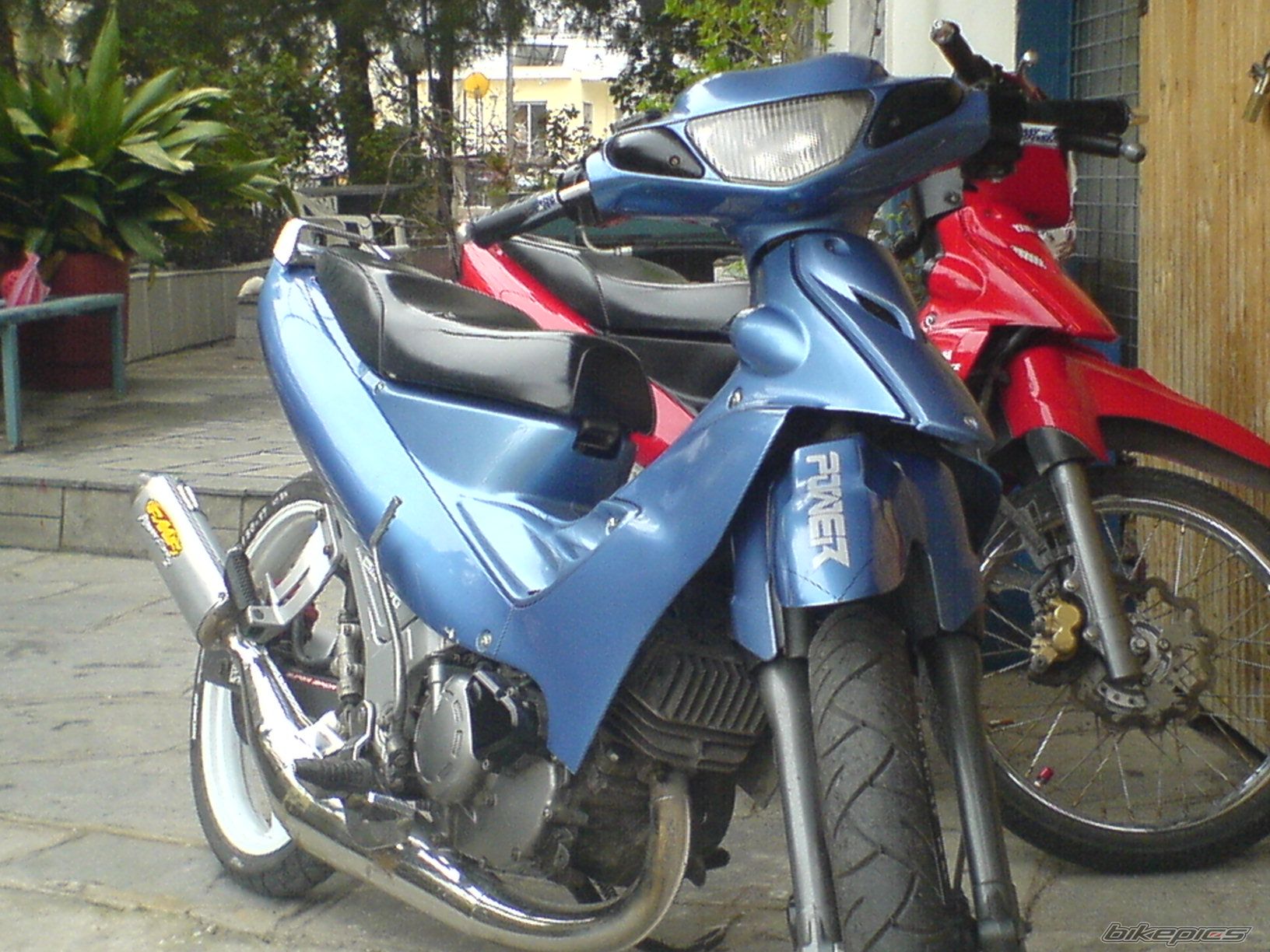 Bike Photo 988763