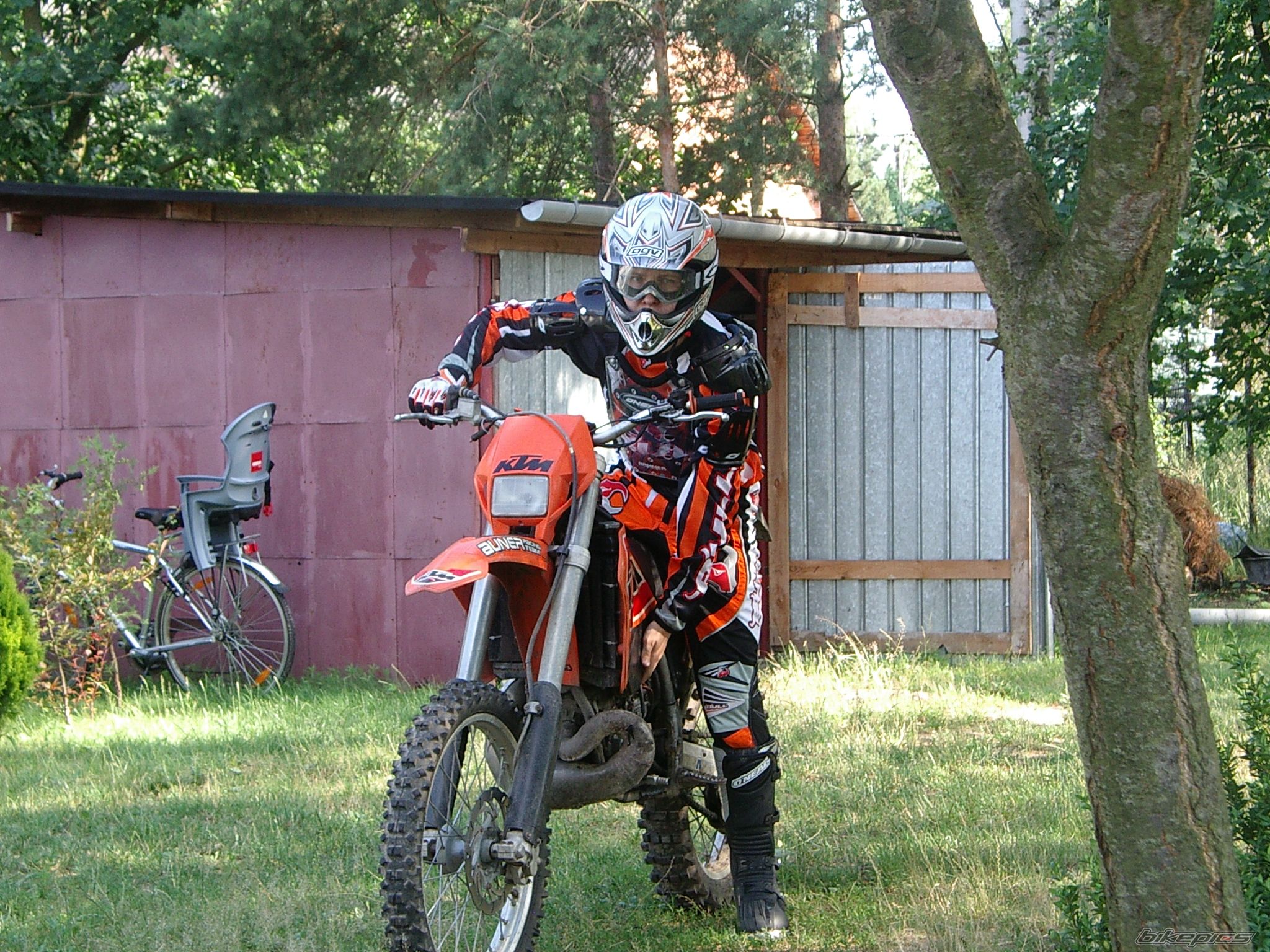 Bike Photo 988894