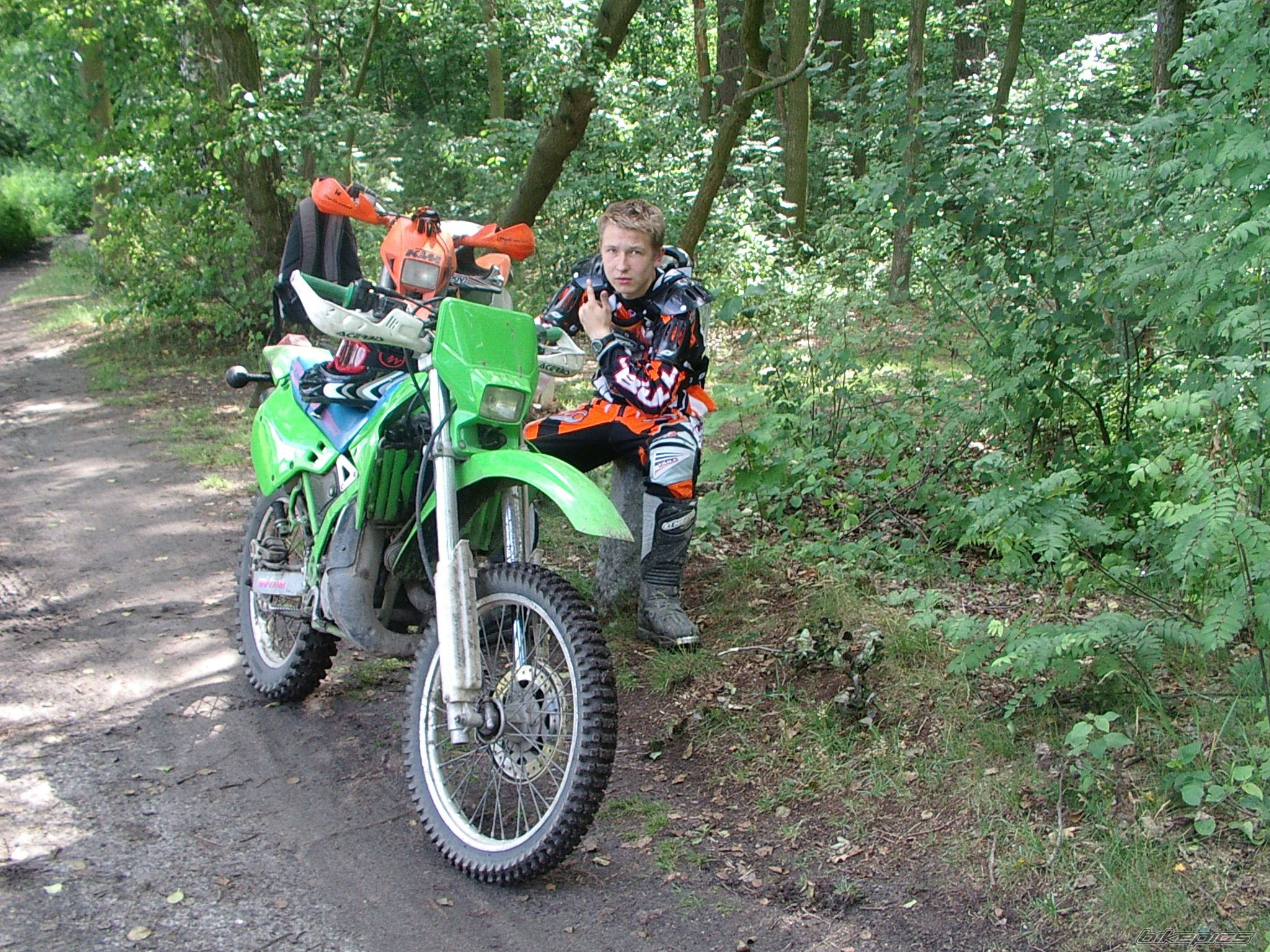 Bike Photo 988909