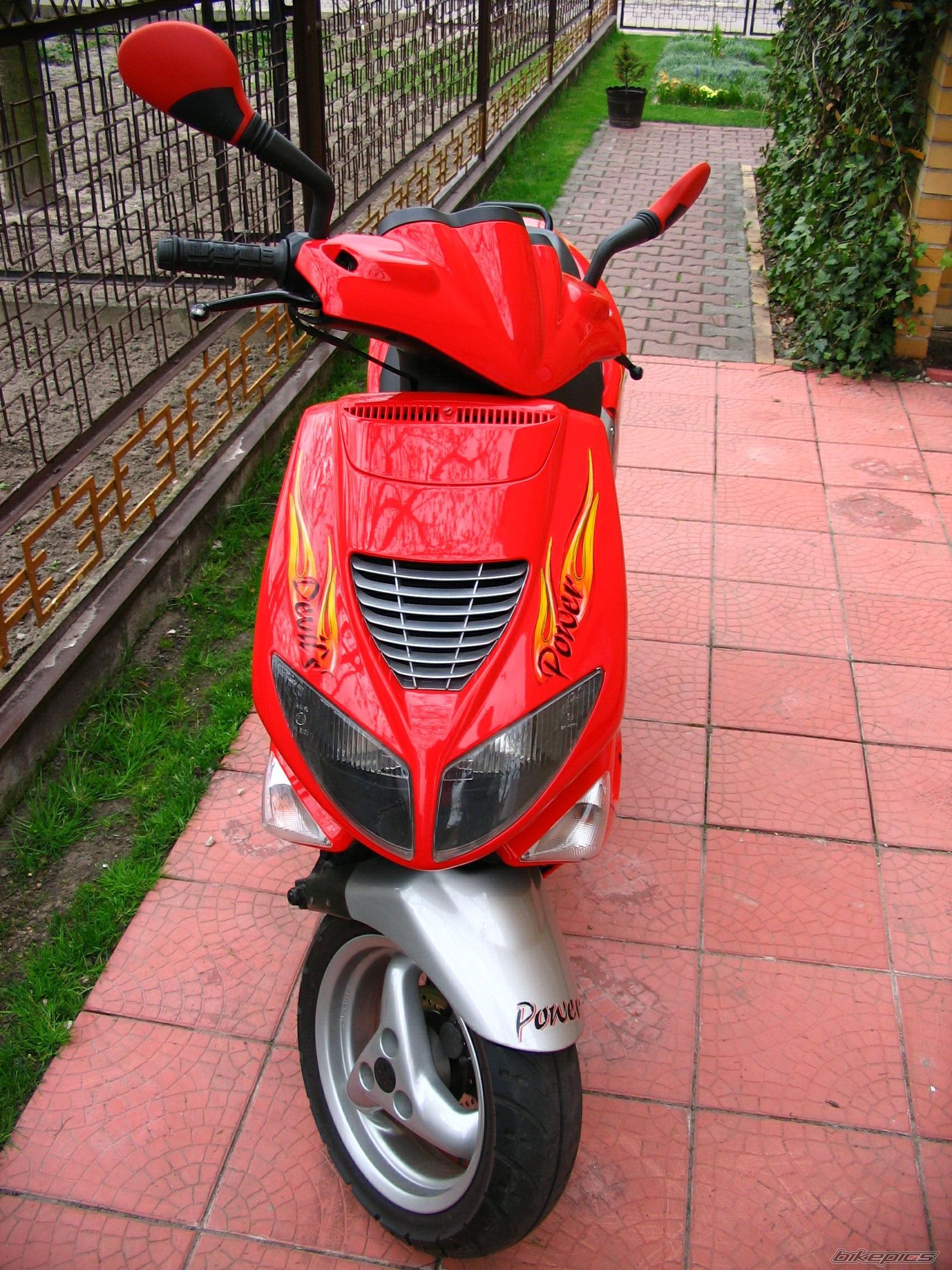 Bike Photo 988911