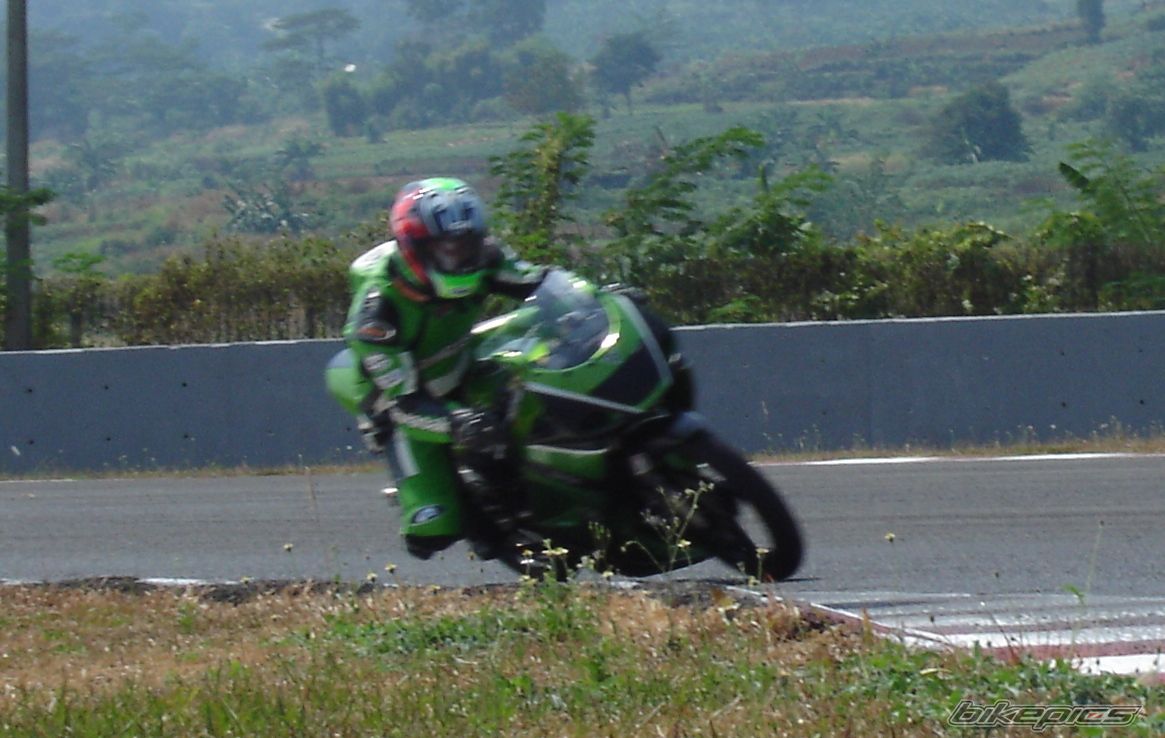 Bike Photo 989019