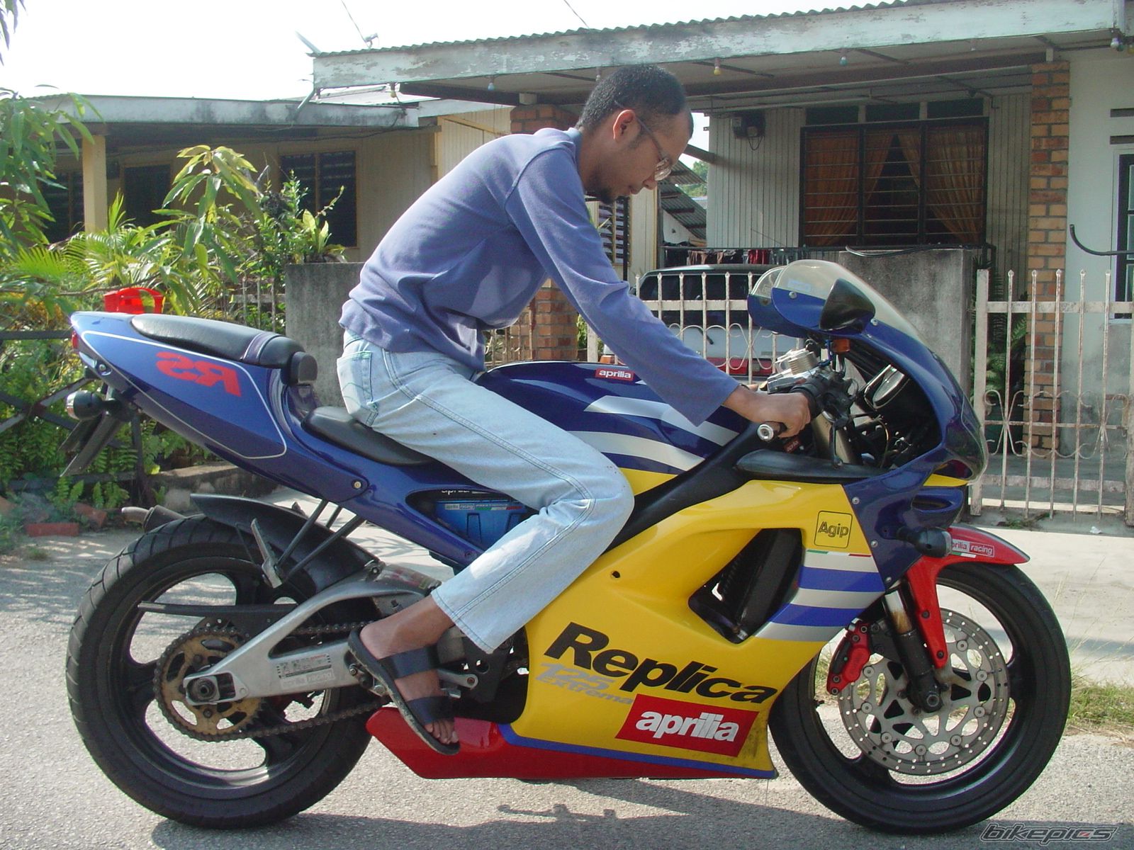 Bike Photo 989041