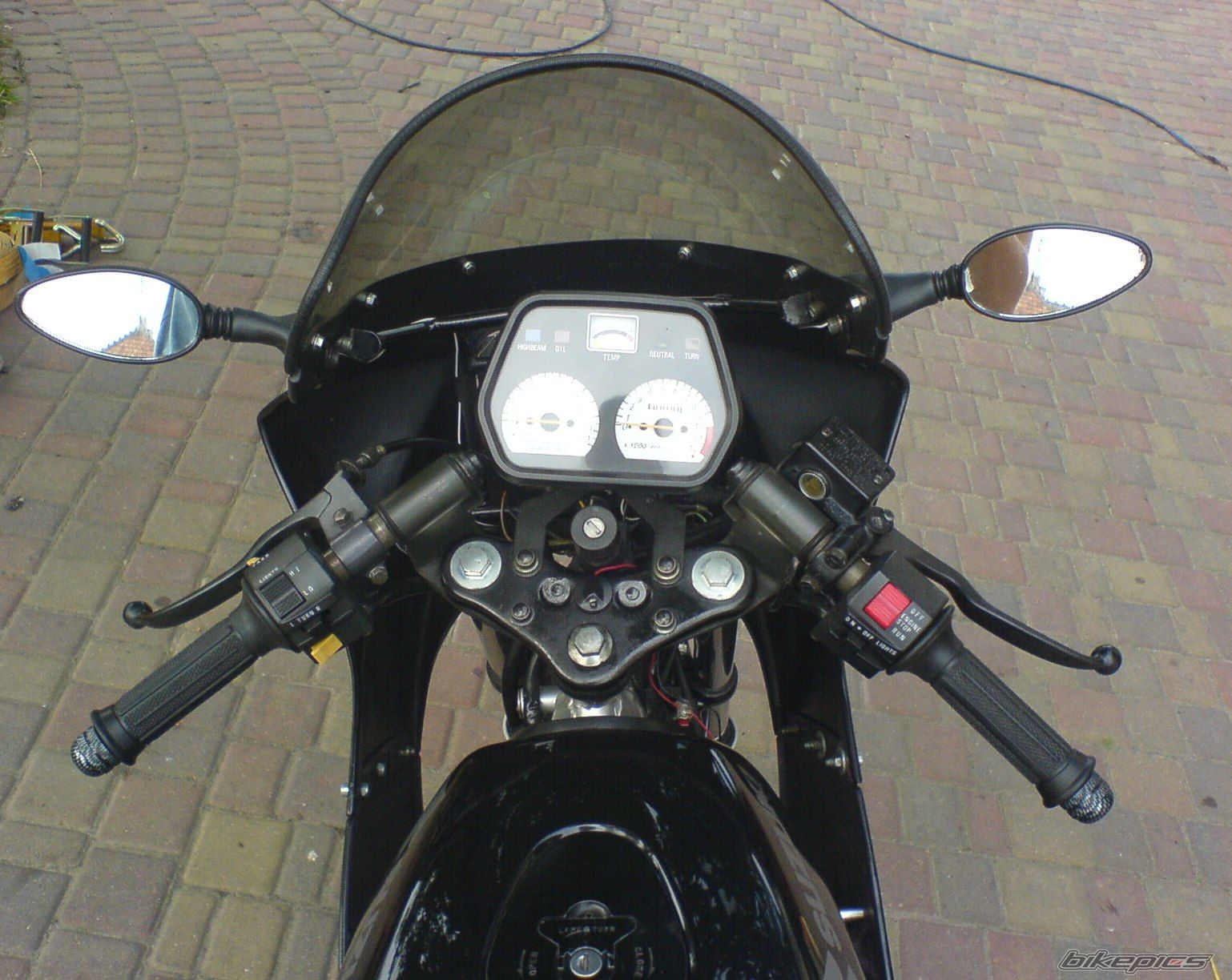 Bike Photo 989110