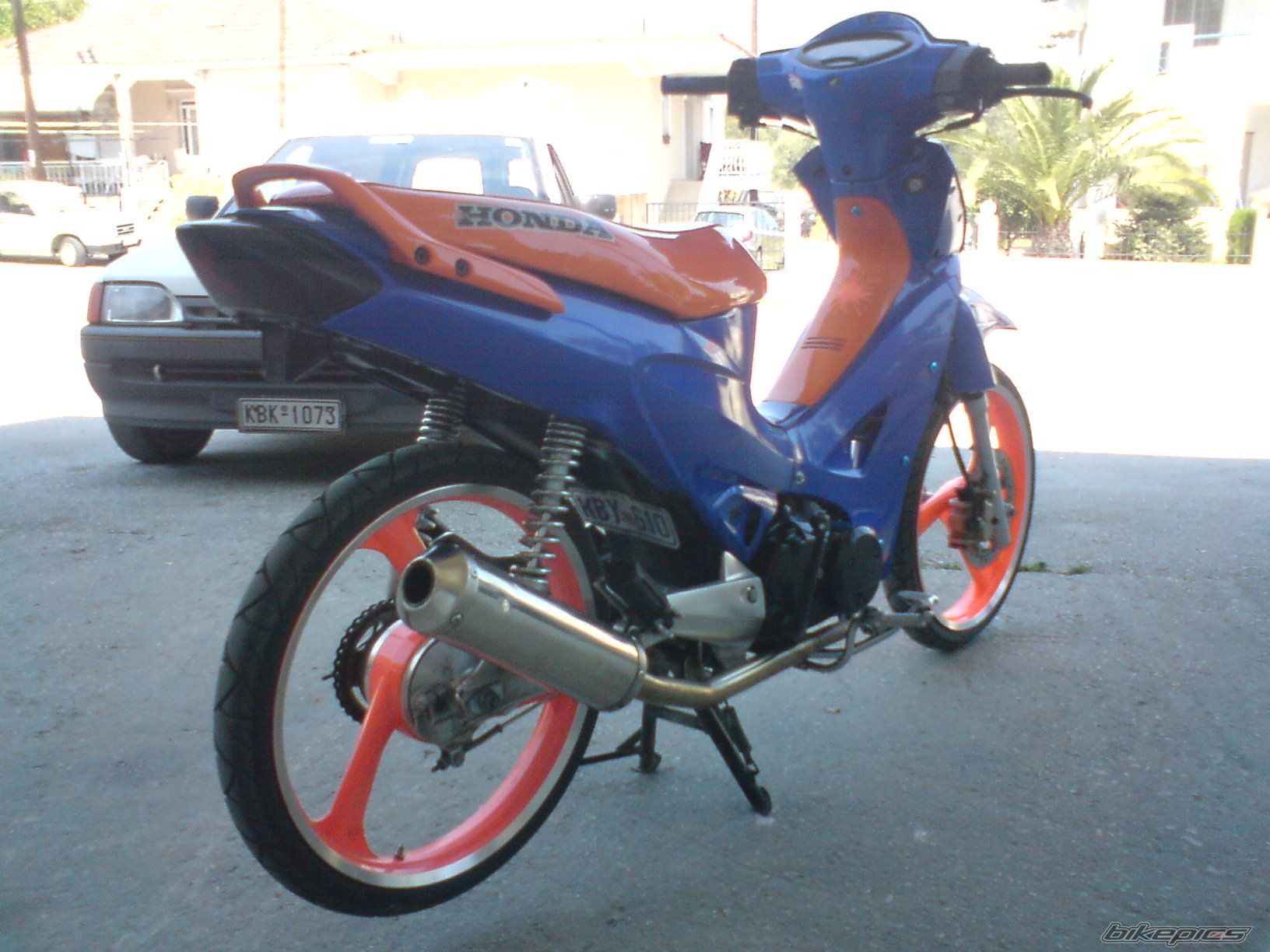 Bike Photo 989330