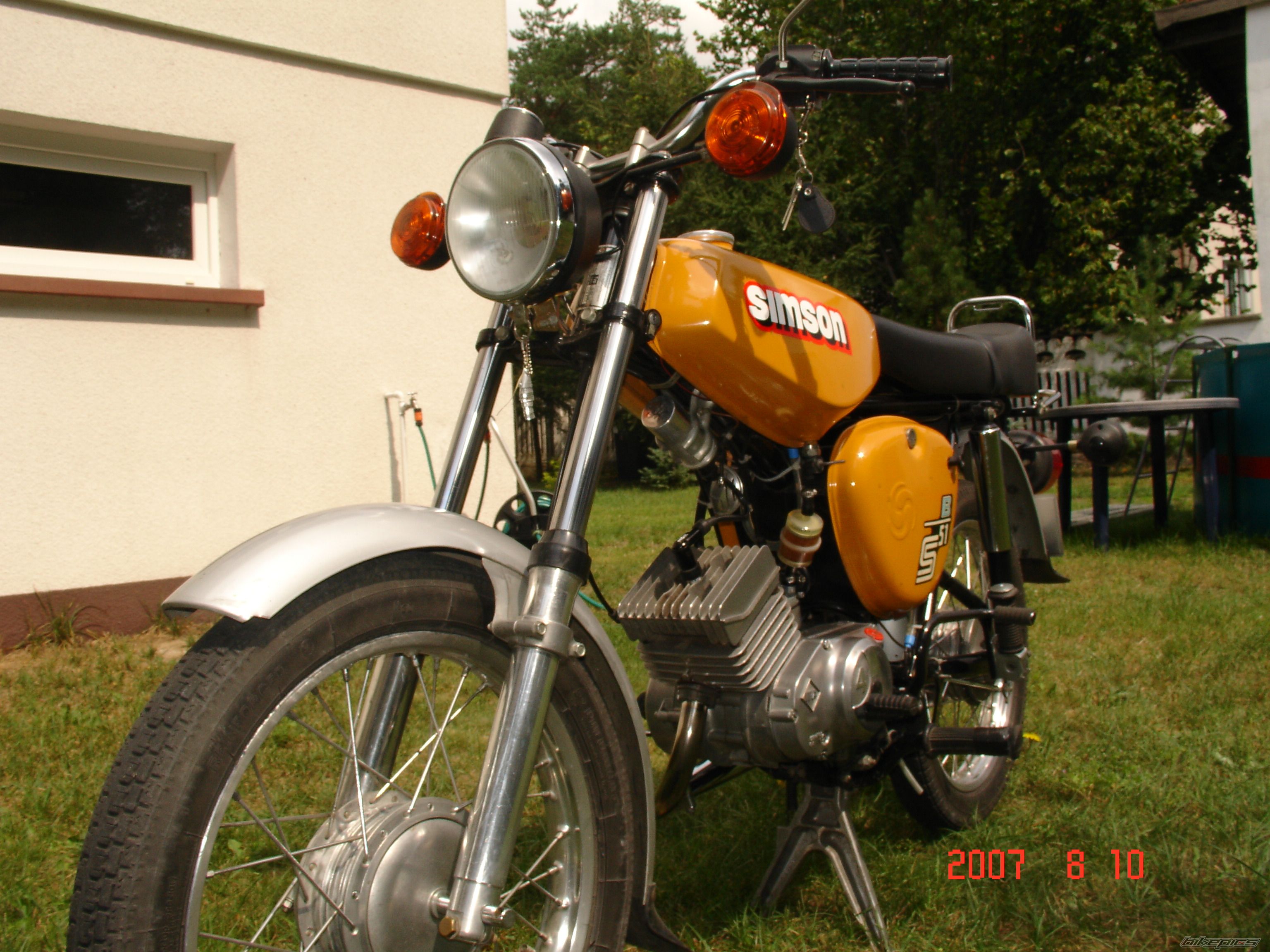 Bike Photo 989345