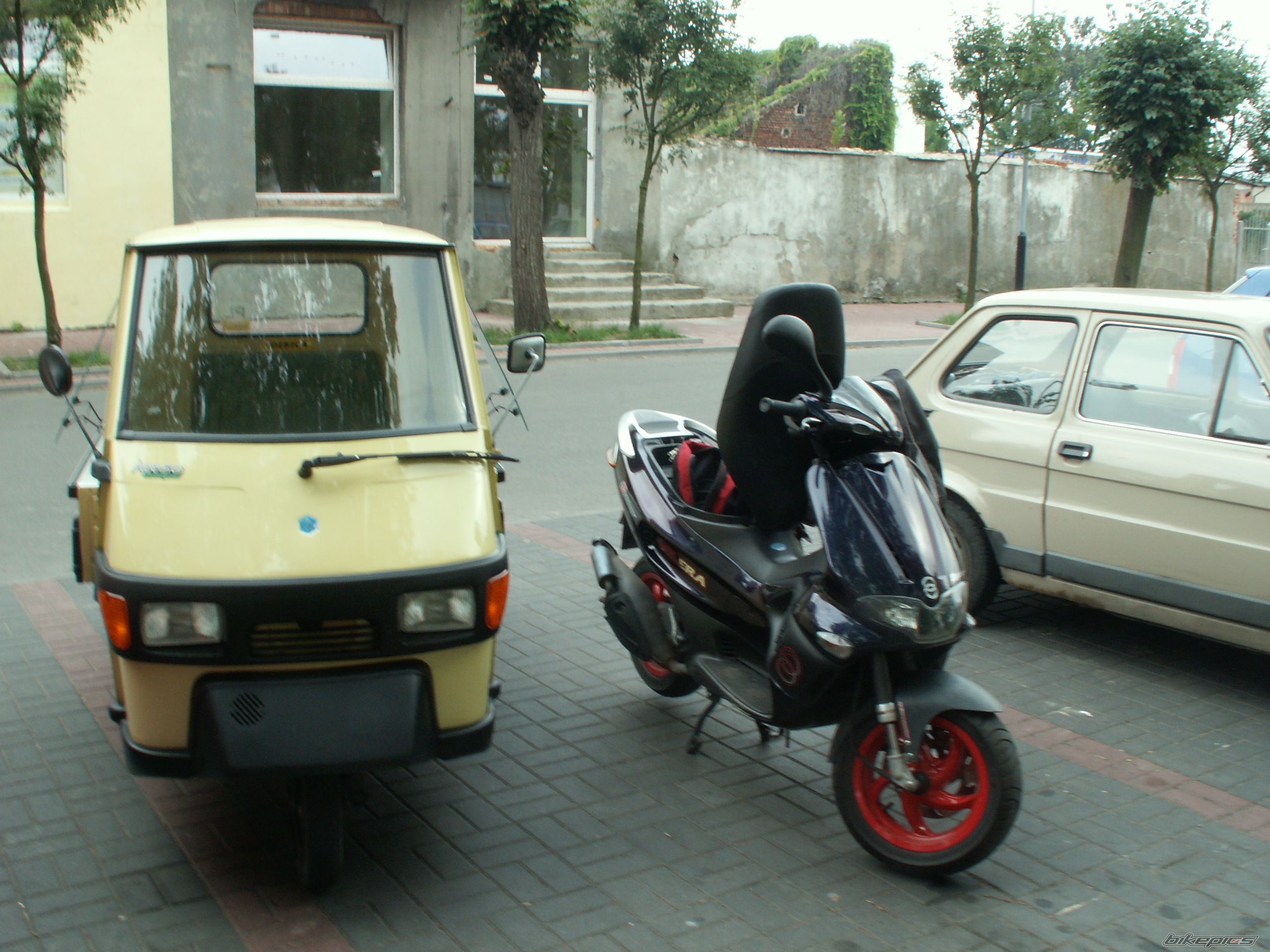 Bike Photo 989630