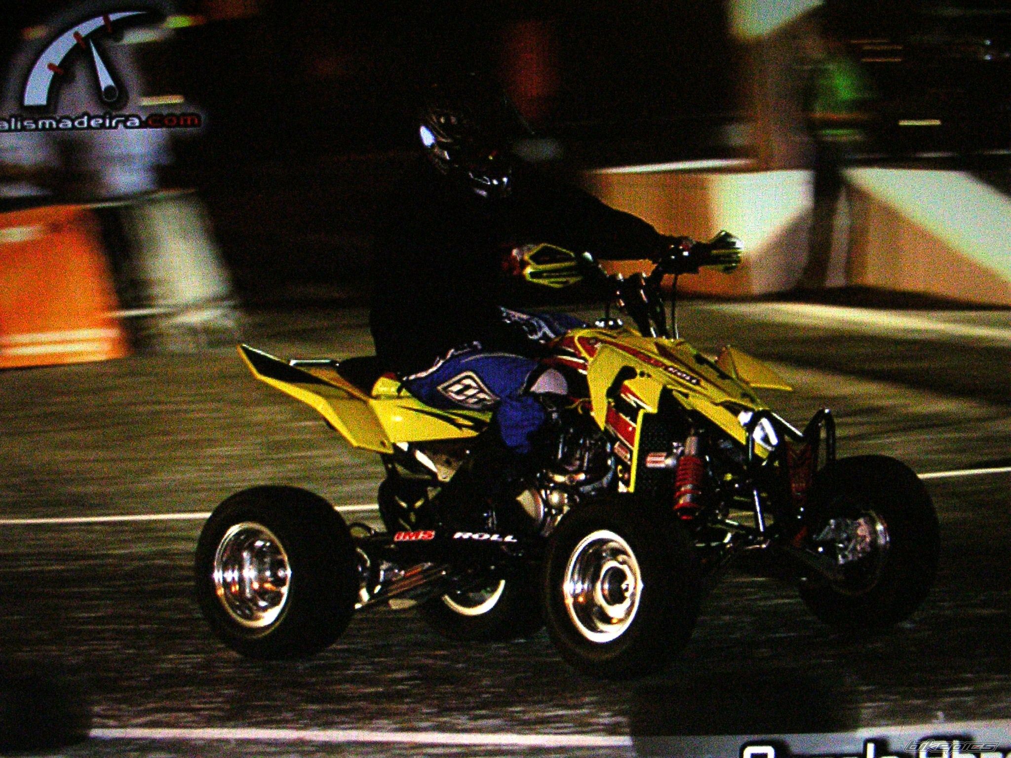 Photo 989787