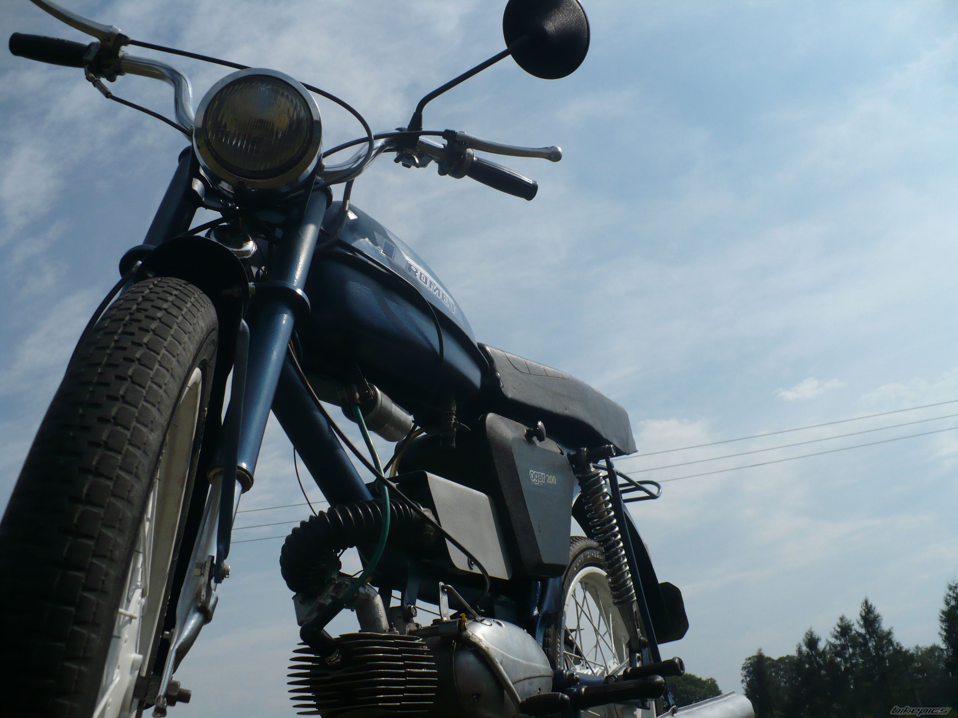 Bike Photo 989792