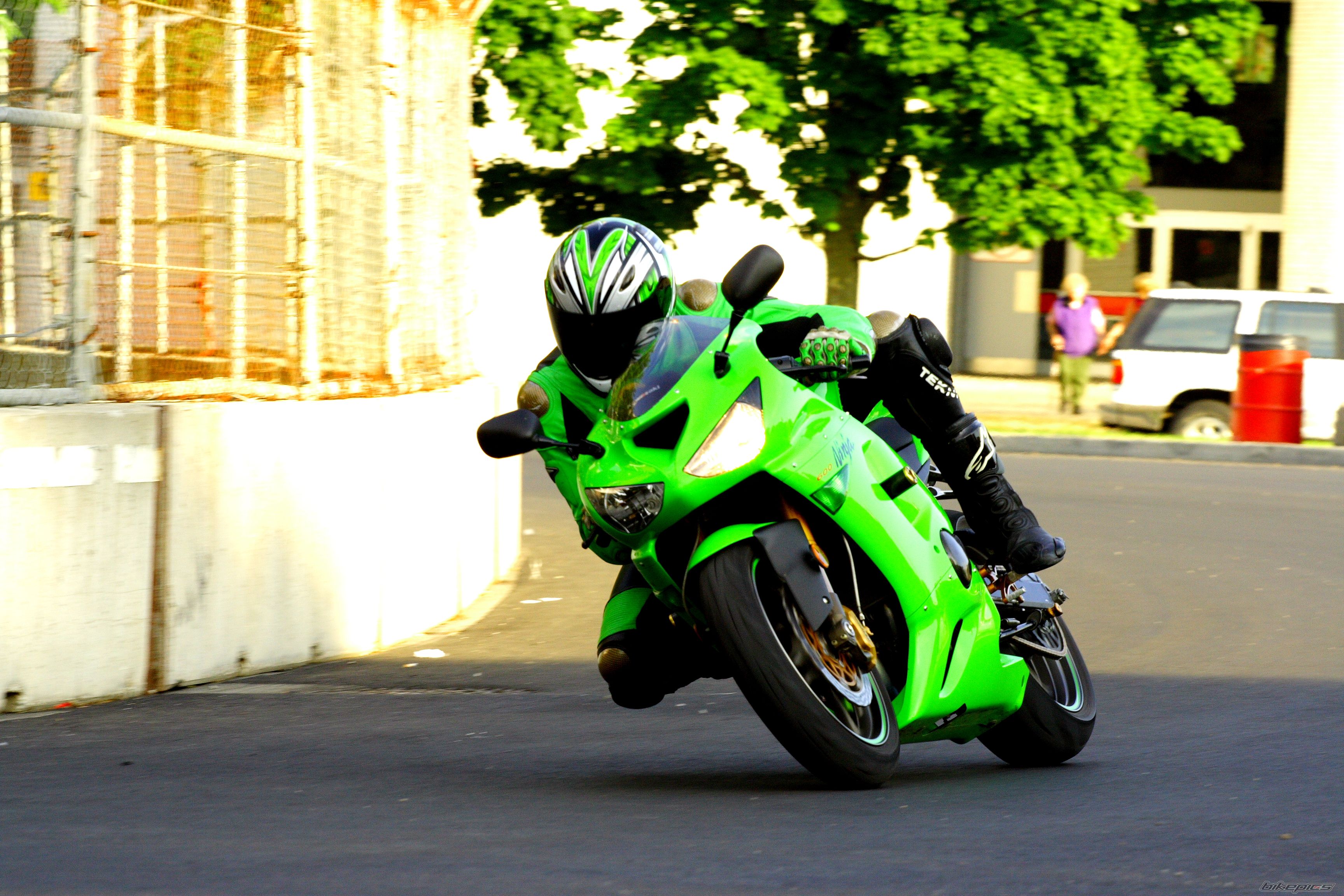 Bike Photo 990029