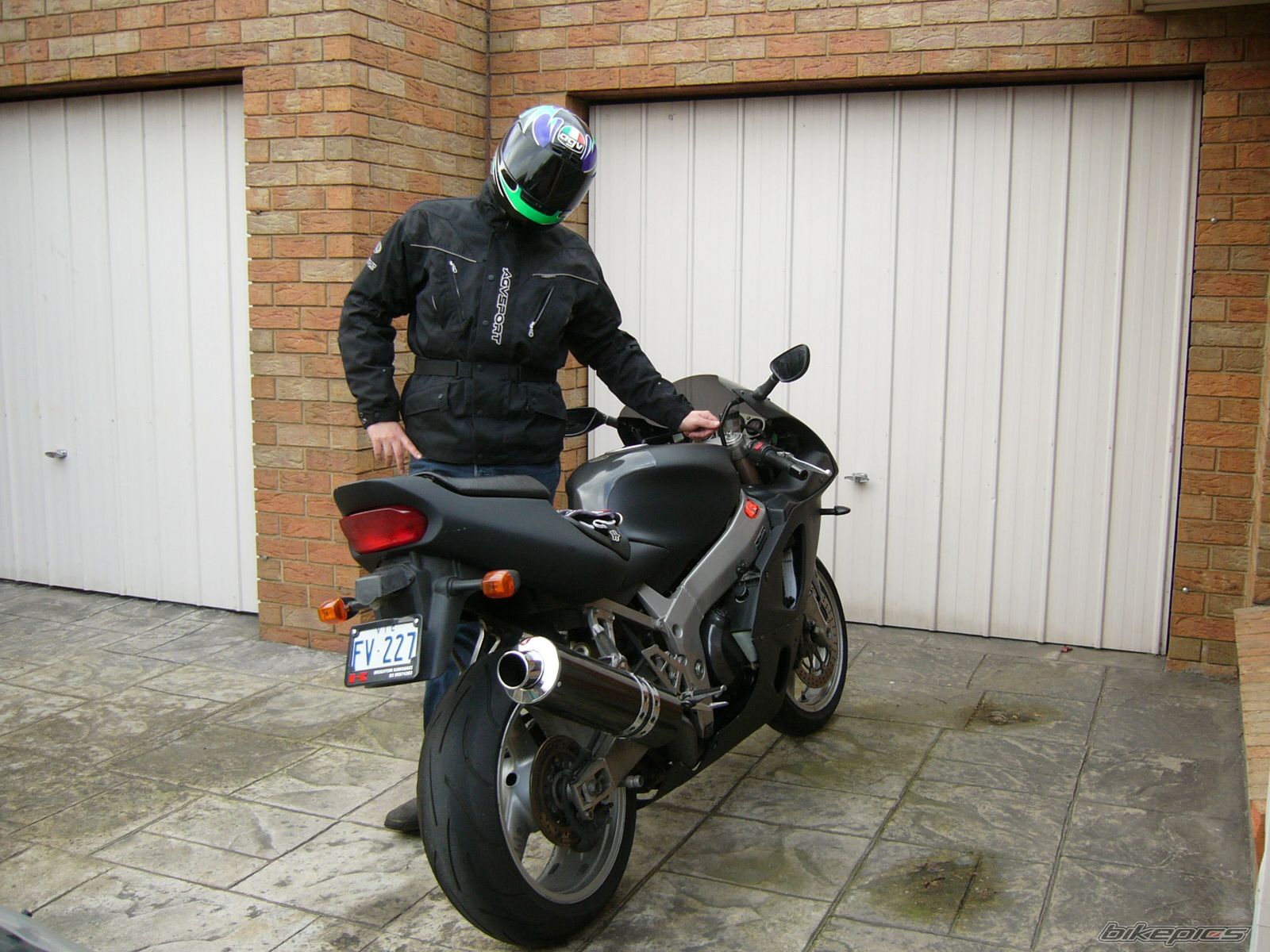 Bike Photo 990263
