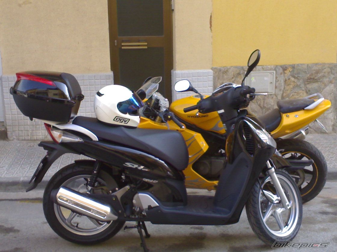 Bike Photo 990355