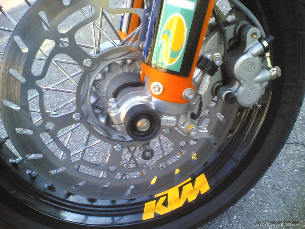 Photo 990423