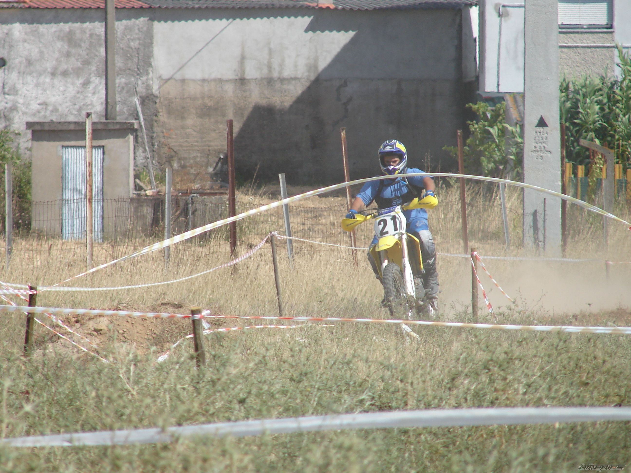 Photo 990499