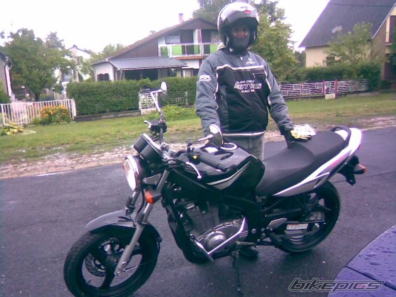 Bike Photo 990635